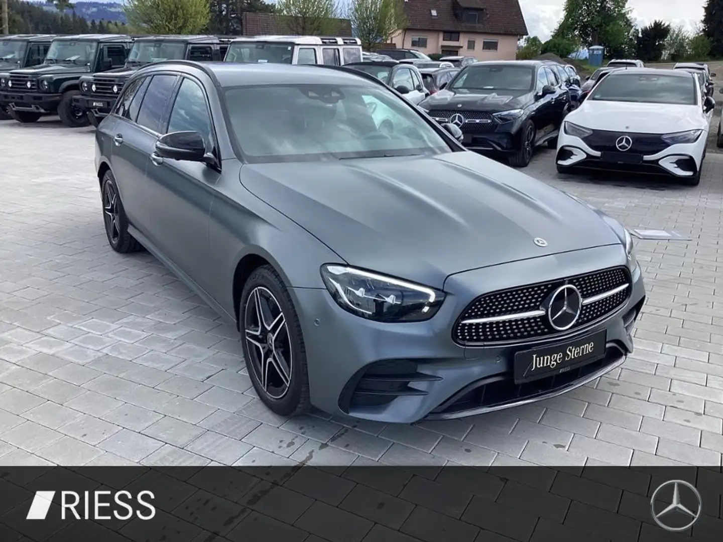 Mercedes-Benz E 300 de T 4M AMG Night  AHK Fahrassist Navi PDC Grey - 2