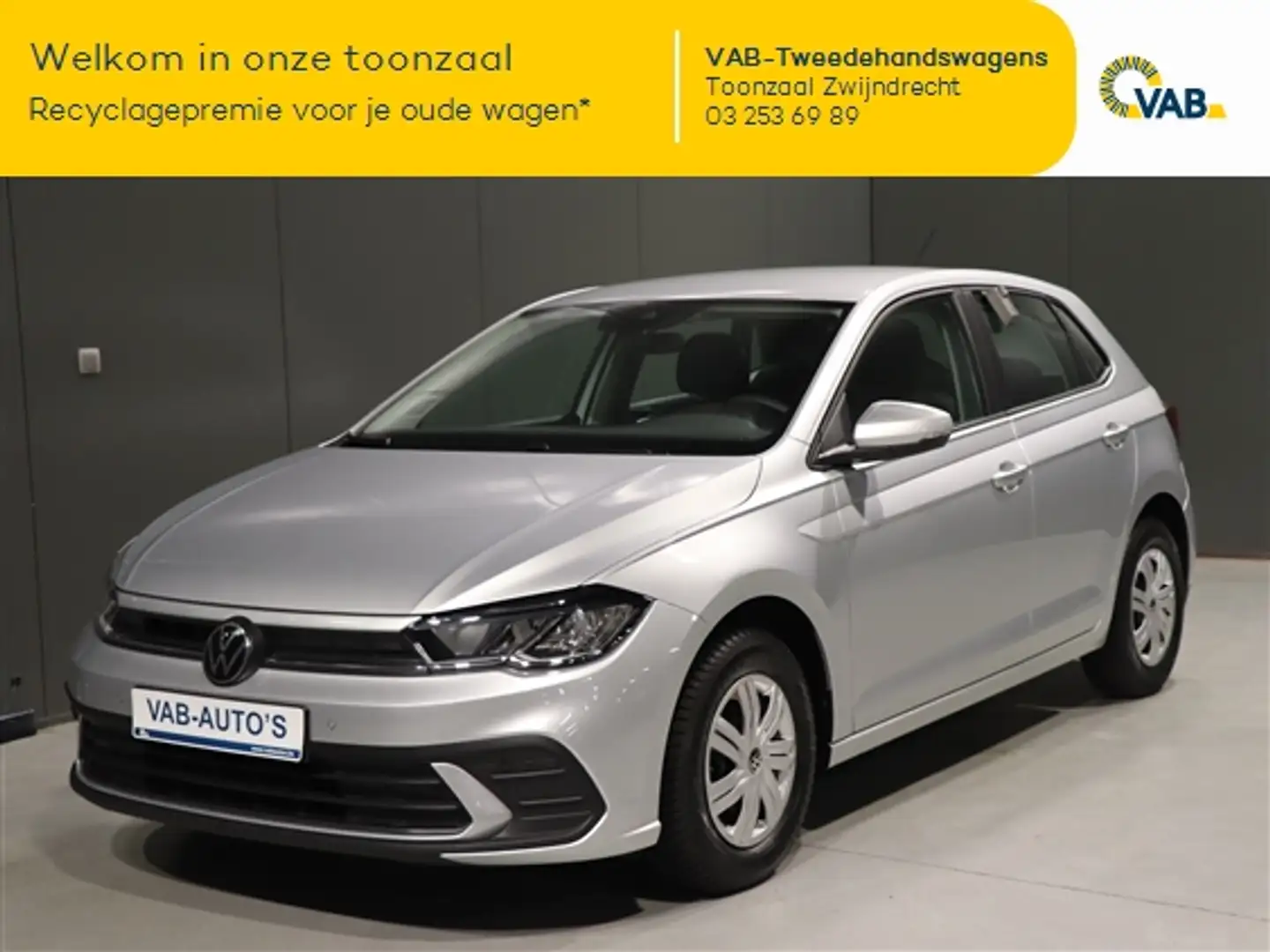 Volkswagen Polo TSI 95 CARPLAY LED DAB Stříbrná - 1