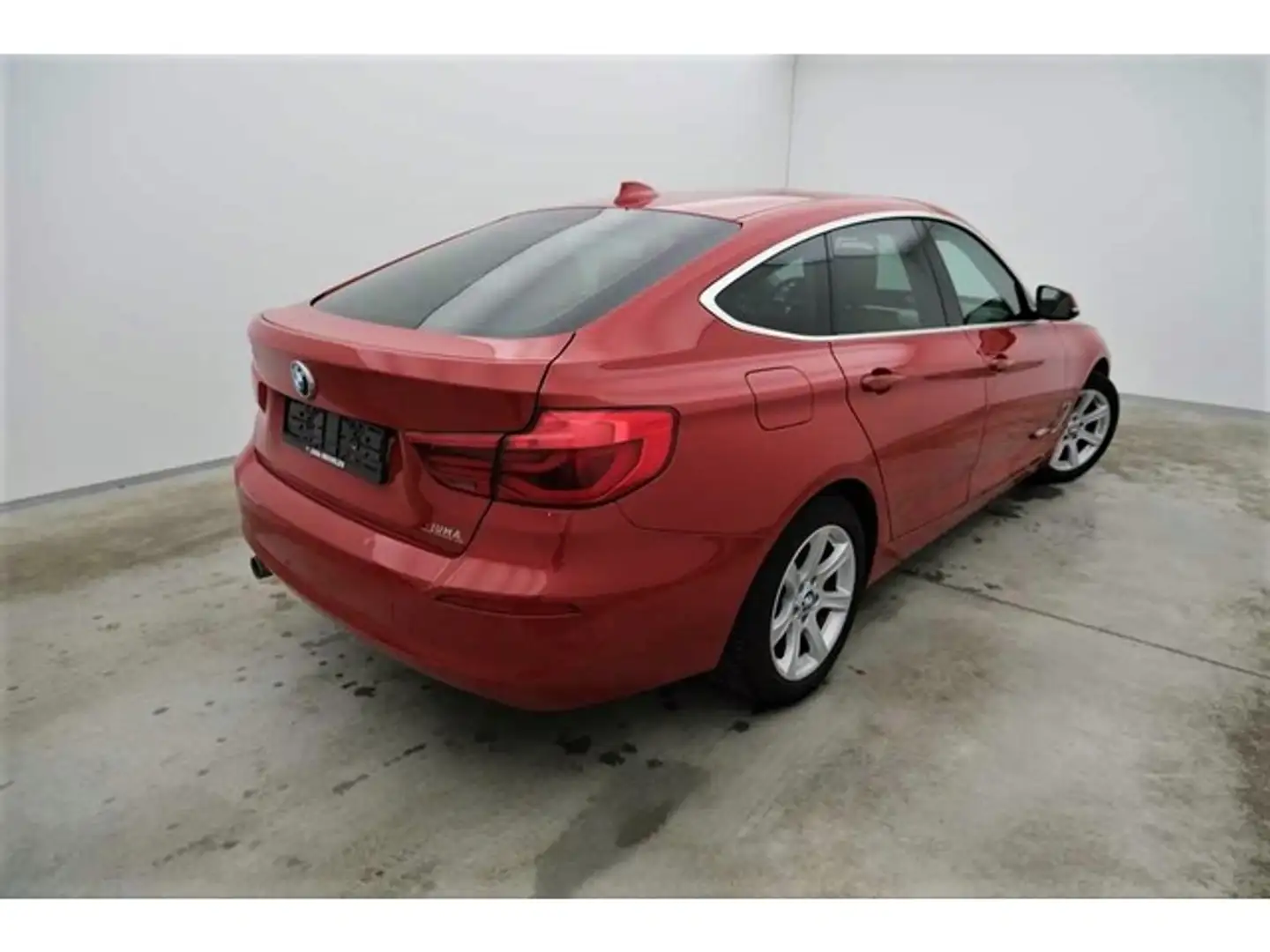 BMW 318 318dA Gran Turismo Rojo - 2