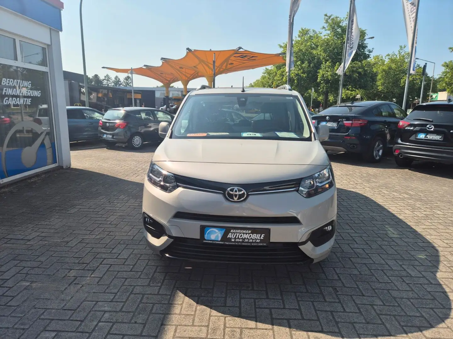 Toyota Proace City Verso L1 Team Deutschland Gelb - 2