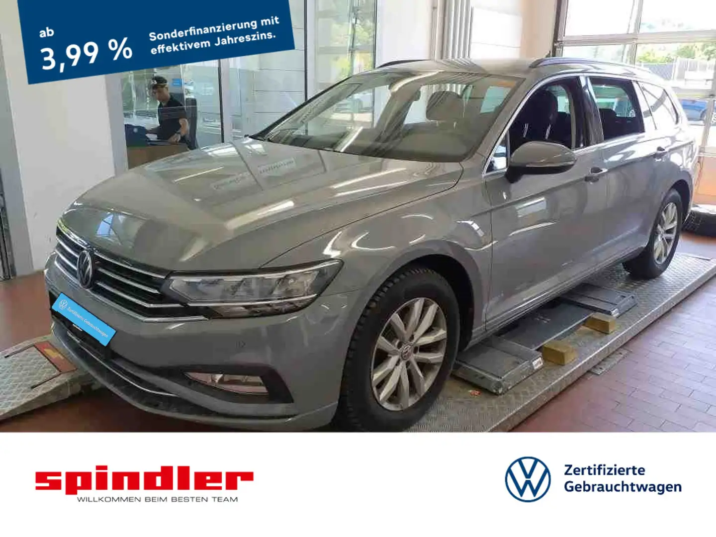 Volkswagen Passat Variant 2.0TDI ACC PDC Navi RFK Massage Grigio - 1