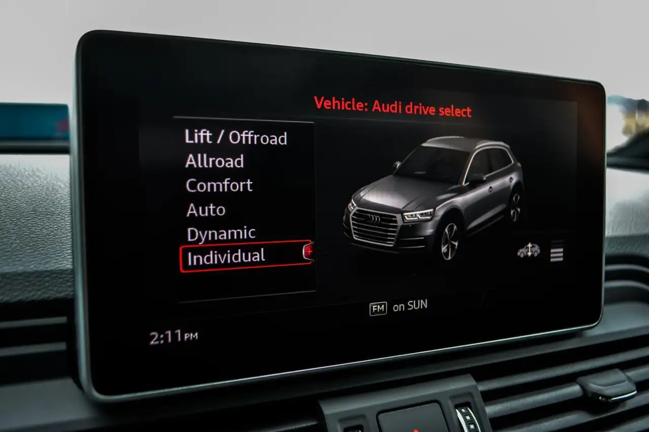 Audi SQ5 снимка Audi SQ5