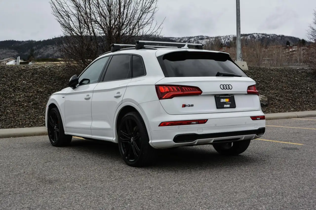 Audi SQ5 снимка Audi SQ5