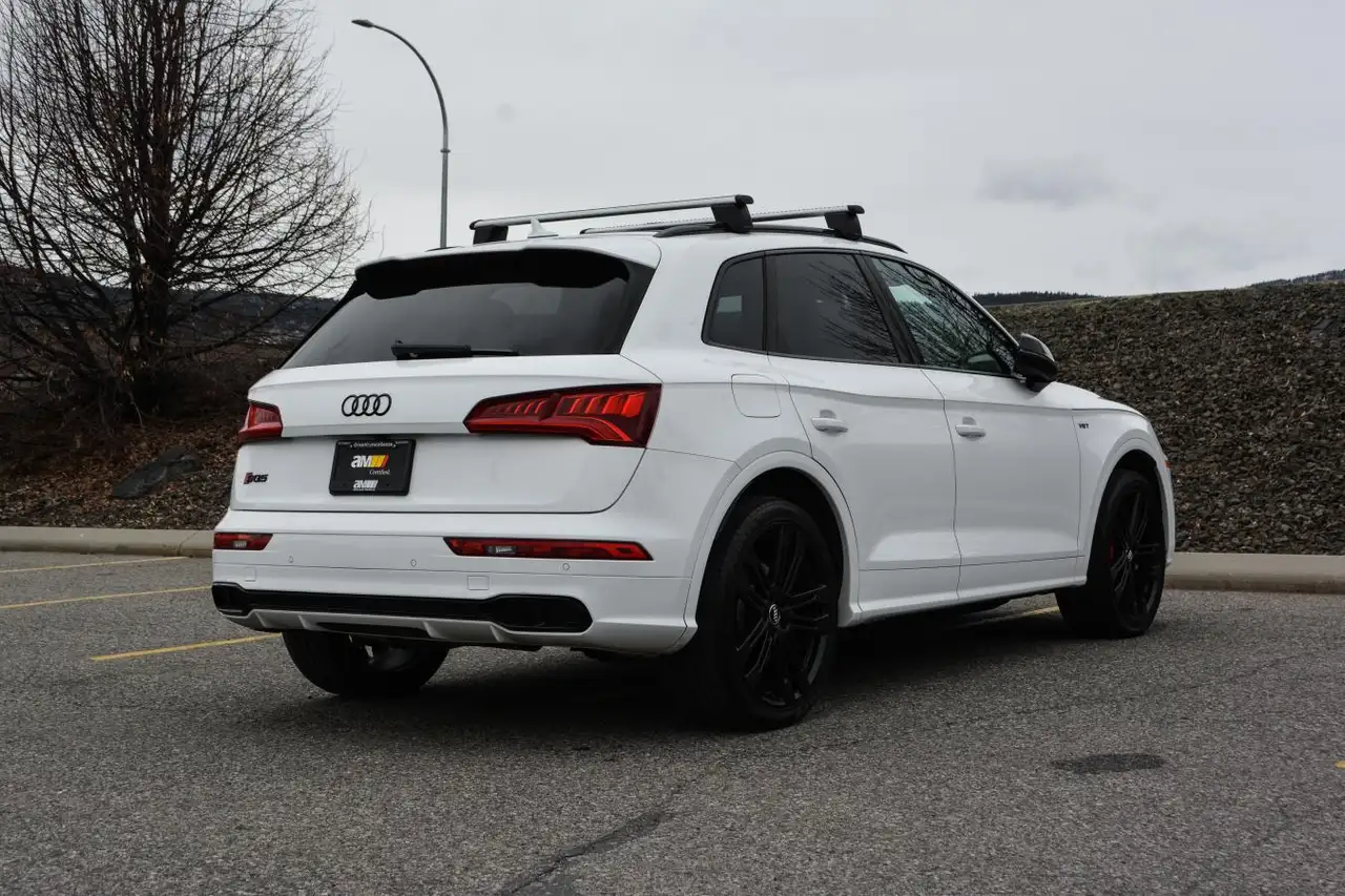 Audi SQ5 снимка Audi SQ5