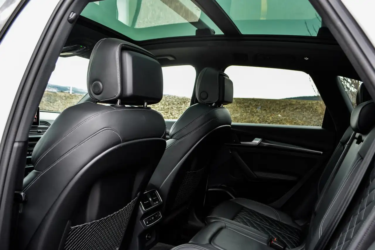 Audi SQ5 снимка Audi SQ5