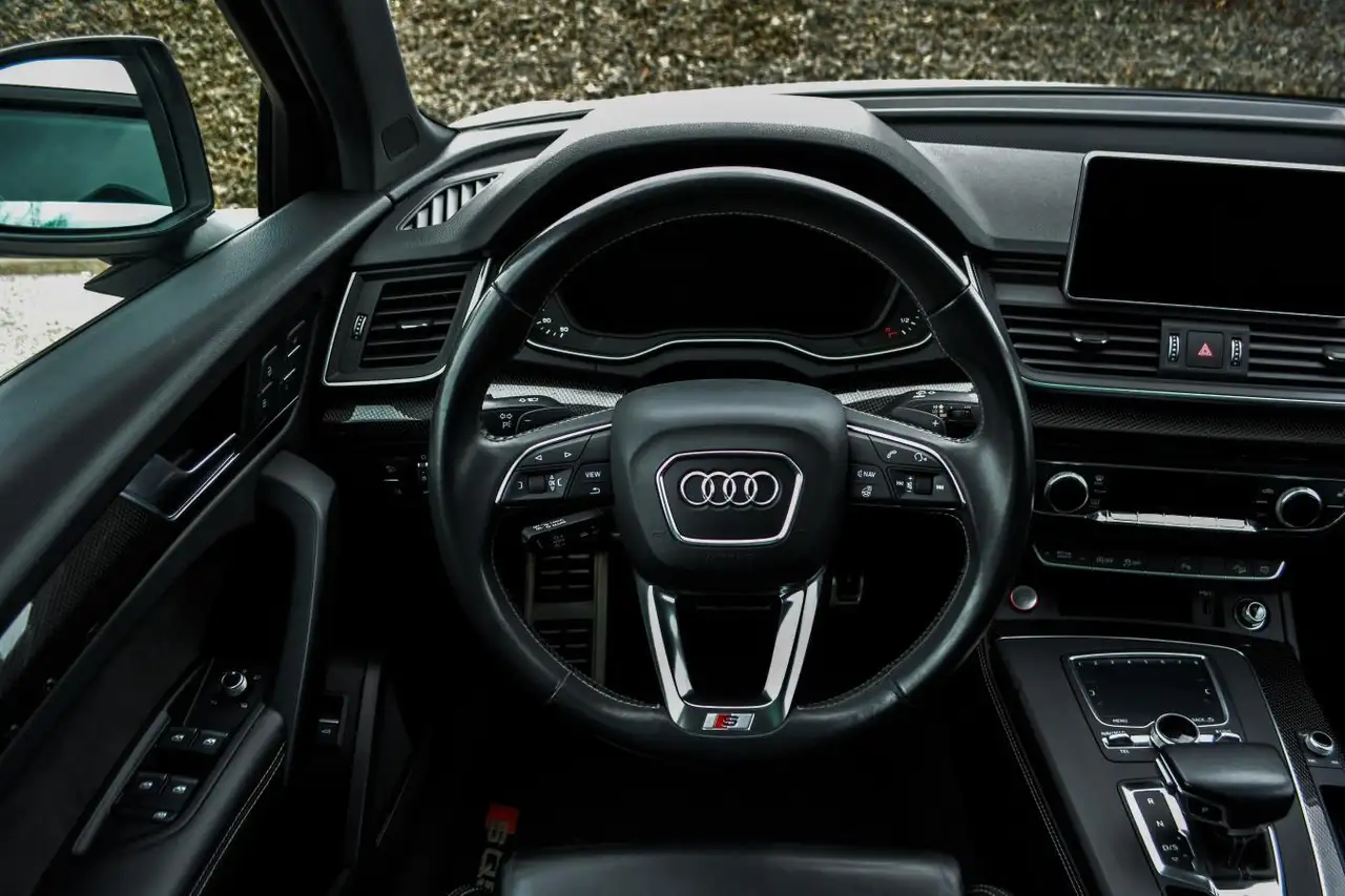 Audi SQ5 снимка Audi SQ5
