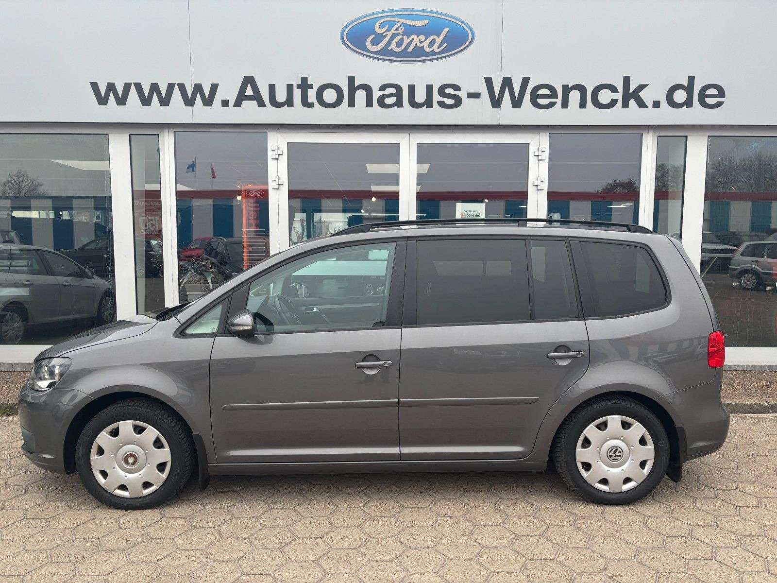Second hand Volkswagen Touran 1.6
