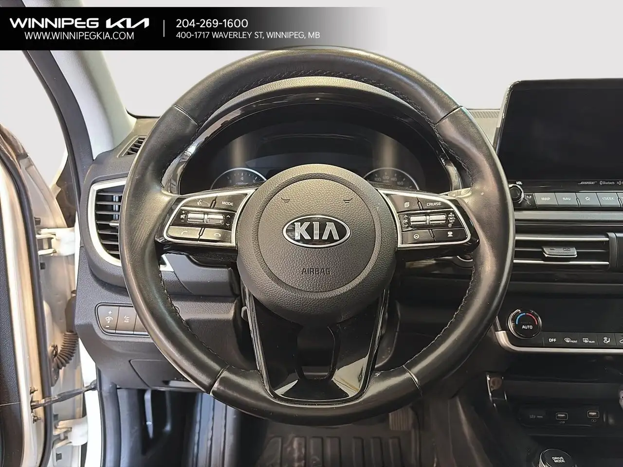 Kia Seltos снимка Kia Seltos
