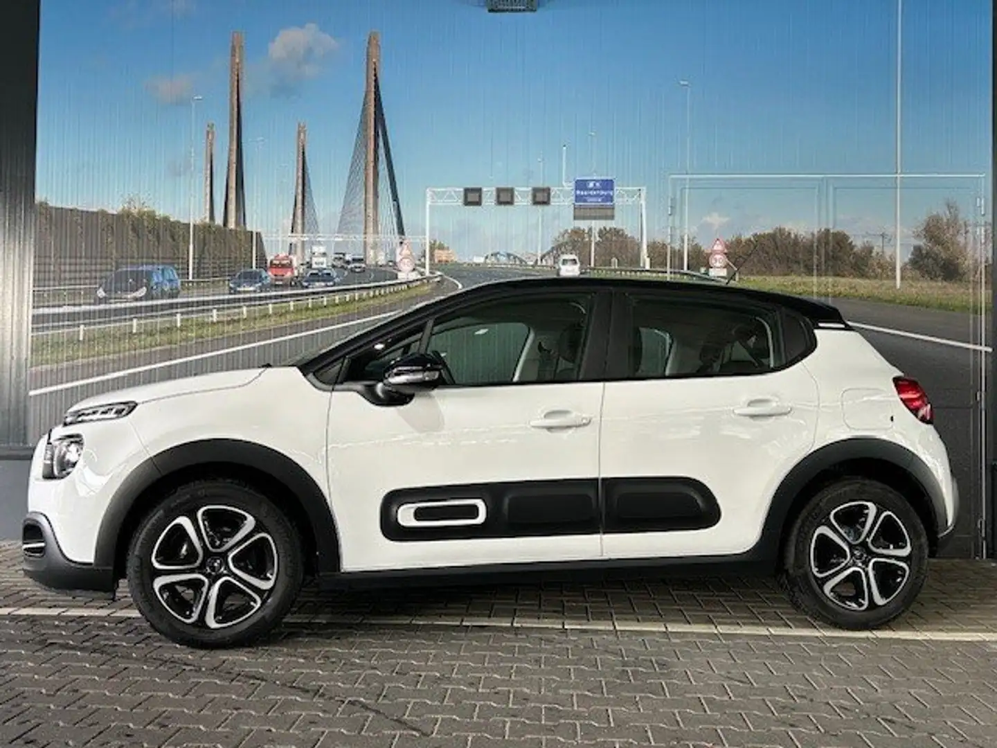 Citroen C3 1.2 PureTech Live Wit - 2