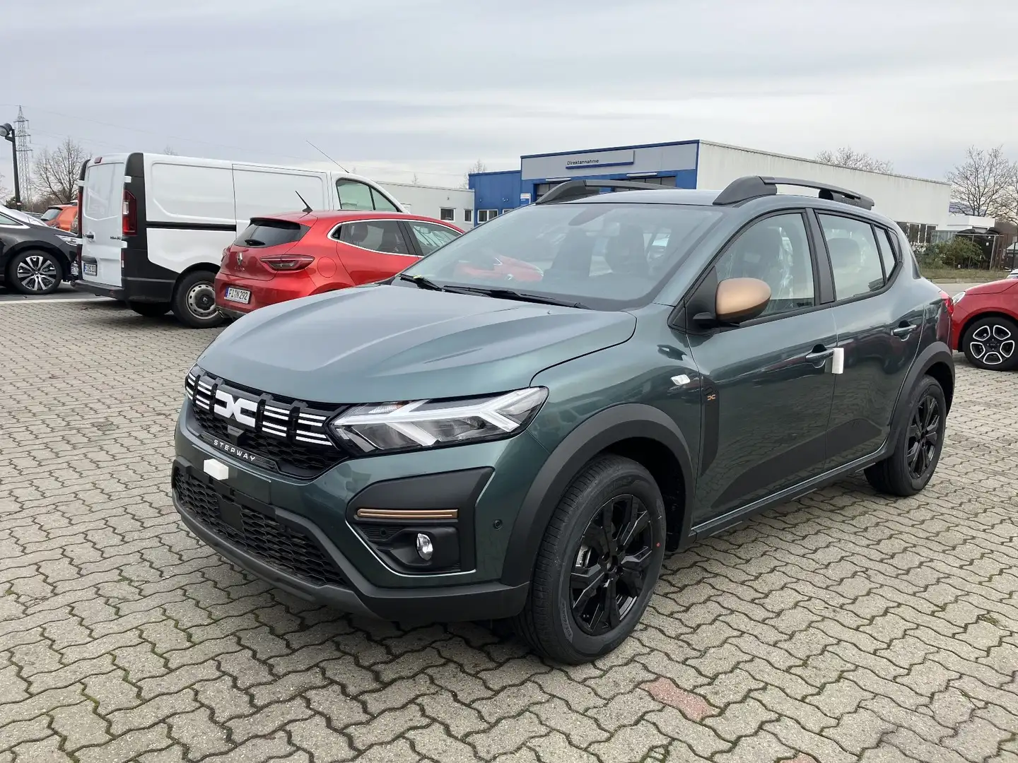 Dacia Sandero Stepway Extreme+ TCe 110 Vert - 1