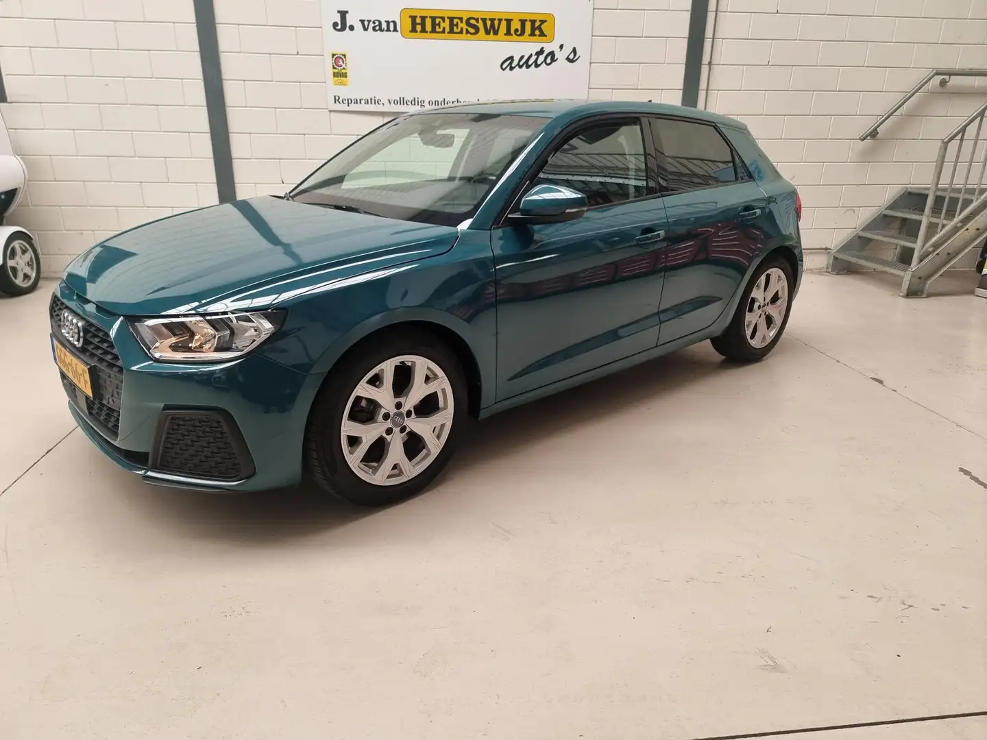 Audi A1 Sportback 30 TFSI Pro Line S Grün - 1