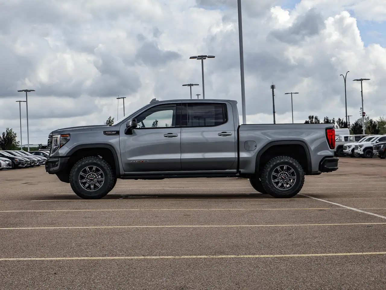 GMC Sierra 1500 снимка GMC Sierra 1500