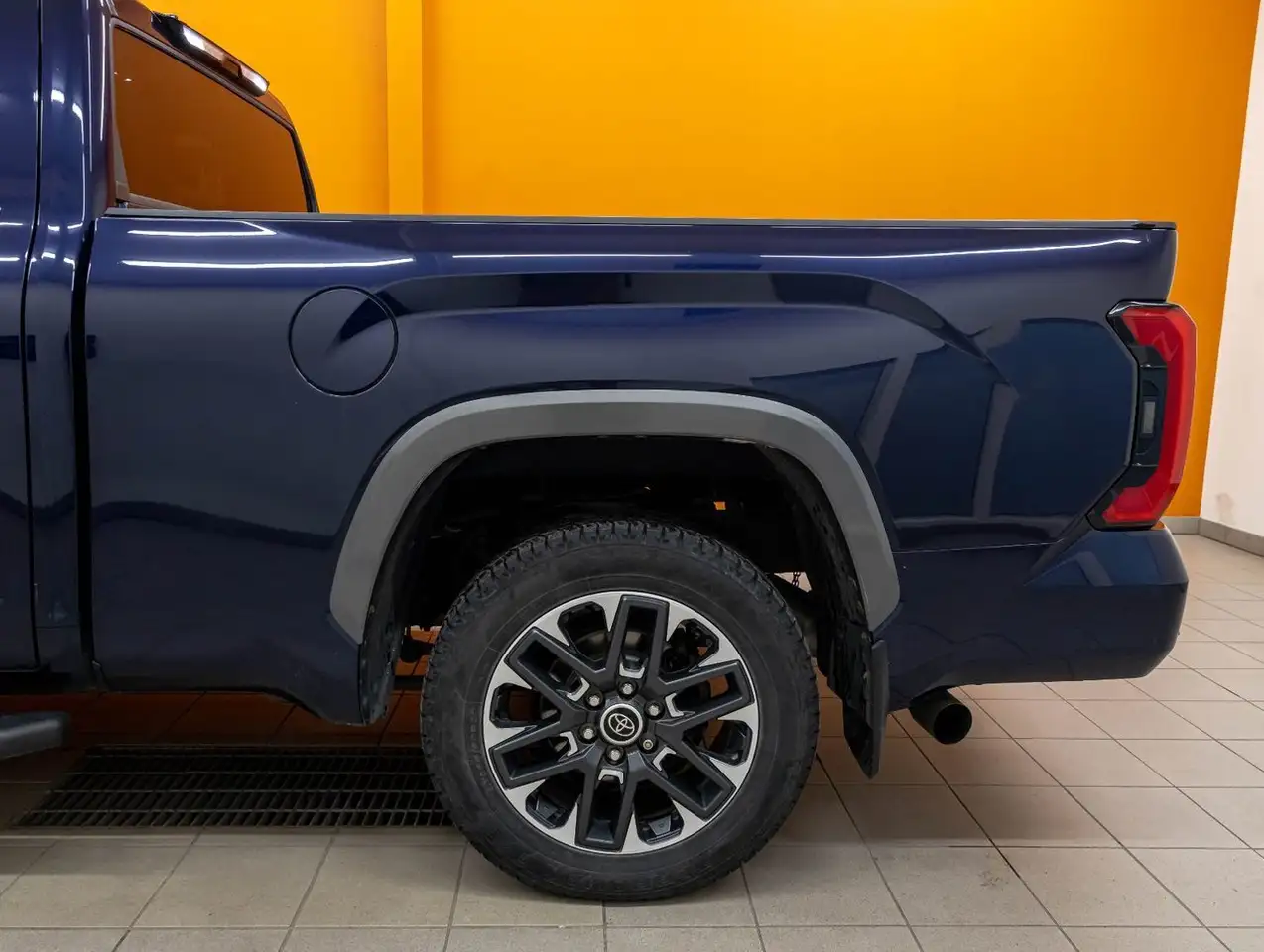 Toyota Tundra снимка Toyota Tundra