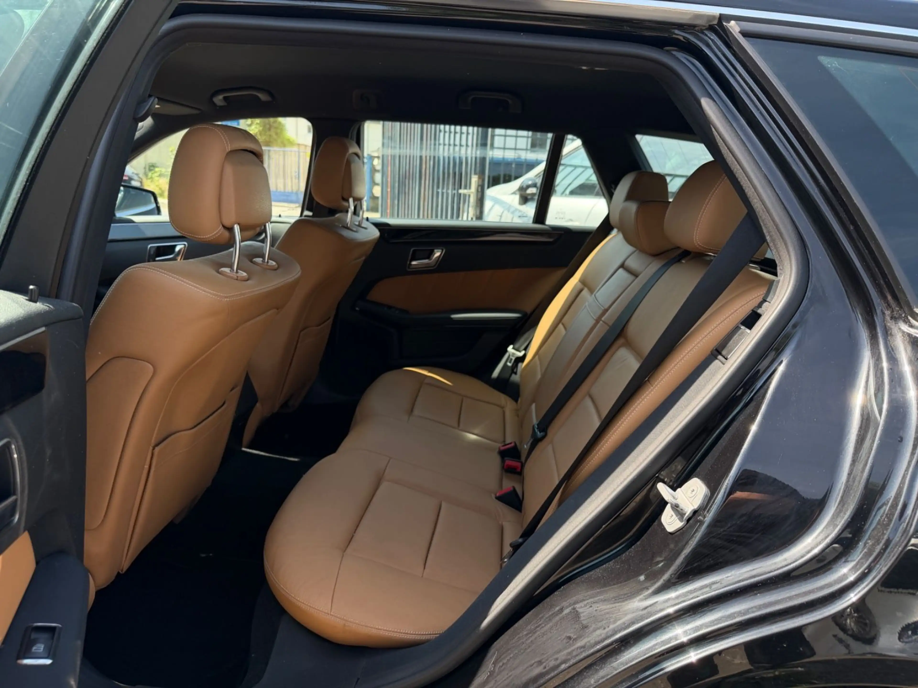 Mercedes-Benz E 250 CDI BlueEfficiency, Avantgarde — photo 8