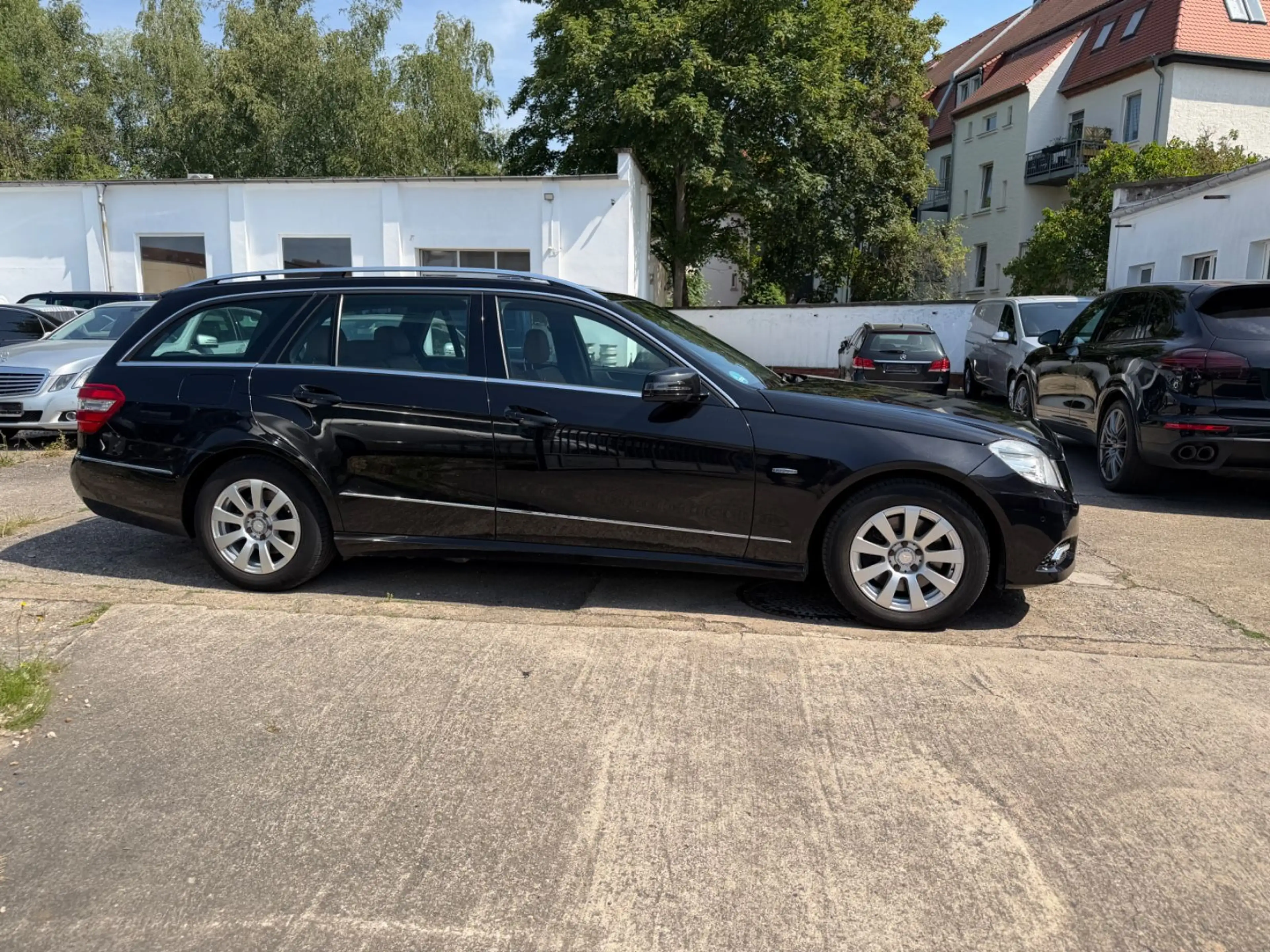 Mercedes-Benz E 250 CDI BlueEfficiency, Avantgarde — photo 6