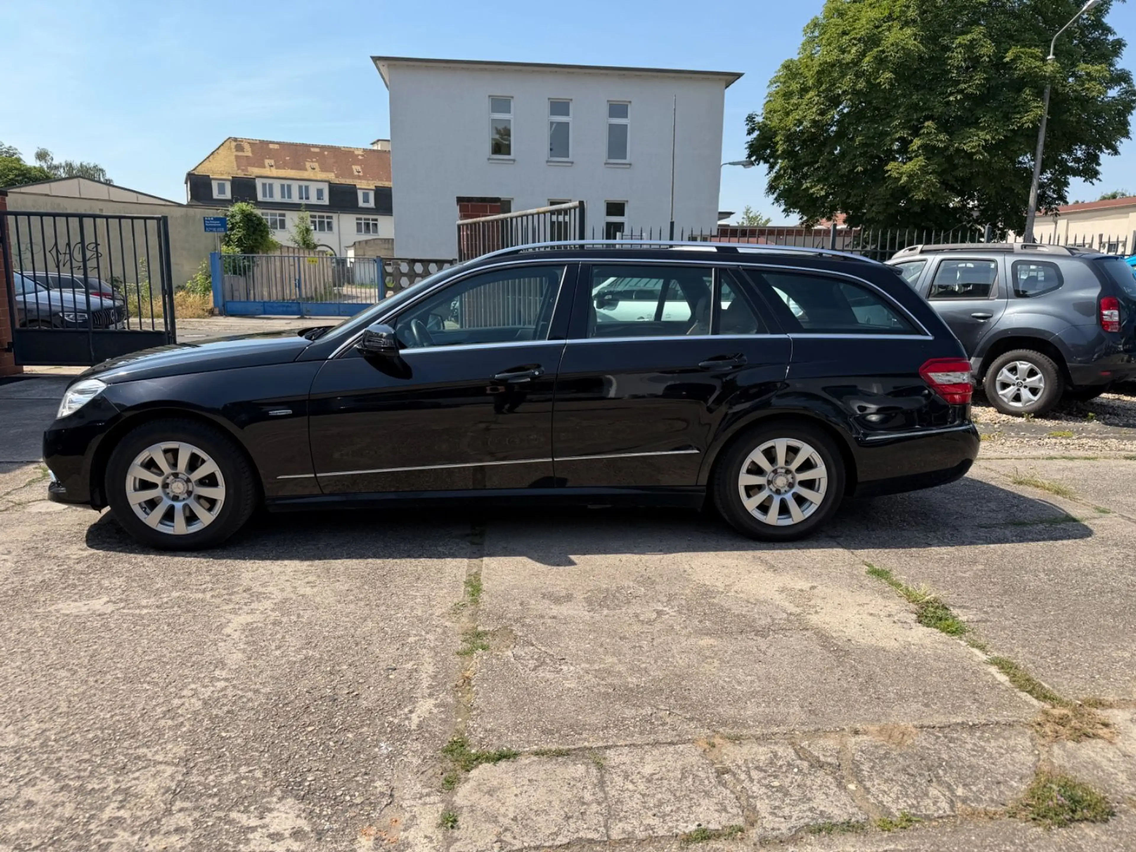Mercedes-Benz E 250 CDI BlueEfficiency, Avantgarde — photo 3