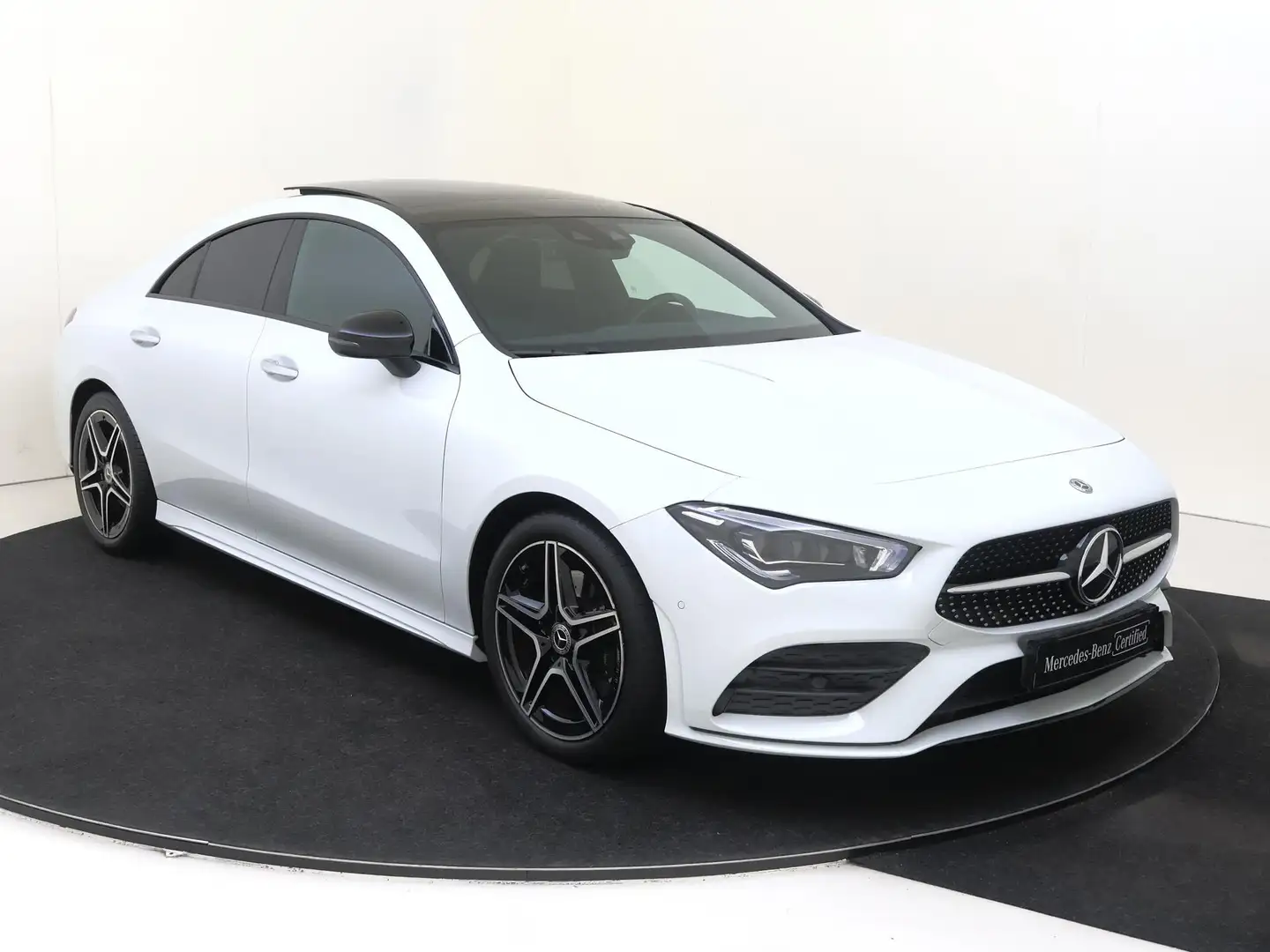 Mercedes-Benz CLA 200 Business Solution AMG Panoramadak / Keyless / Memo Blanc - 2