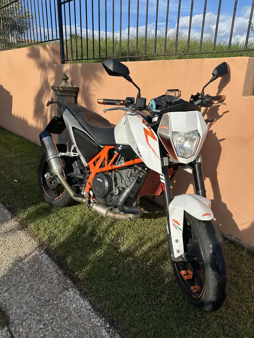 KTM 690 Duke r - 1