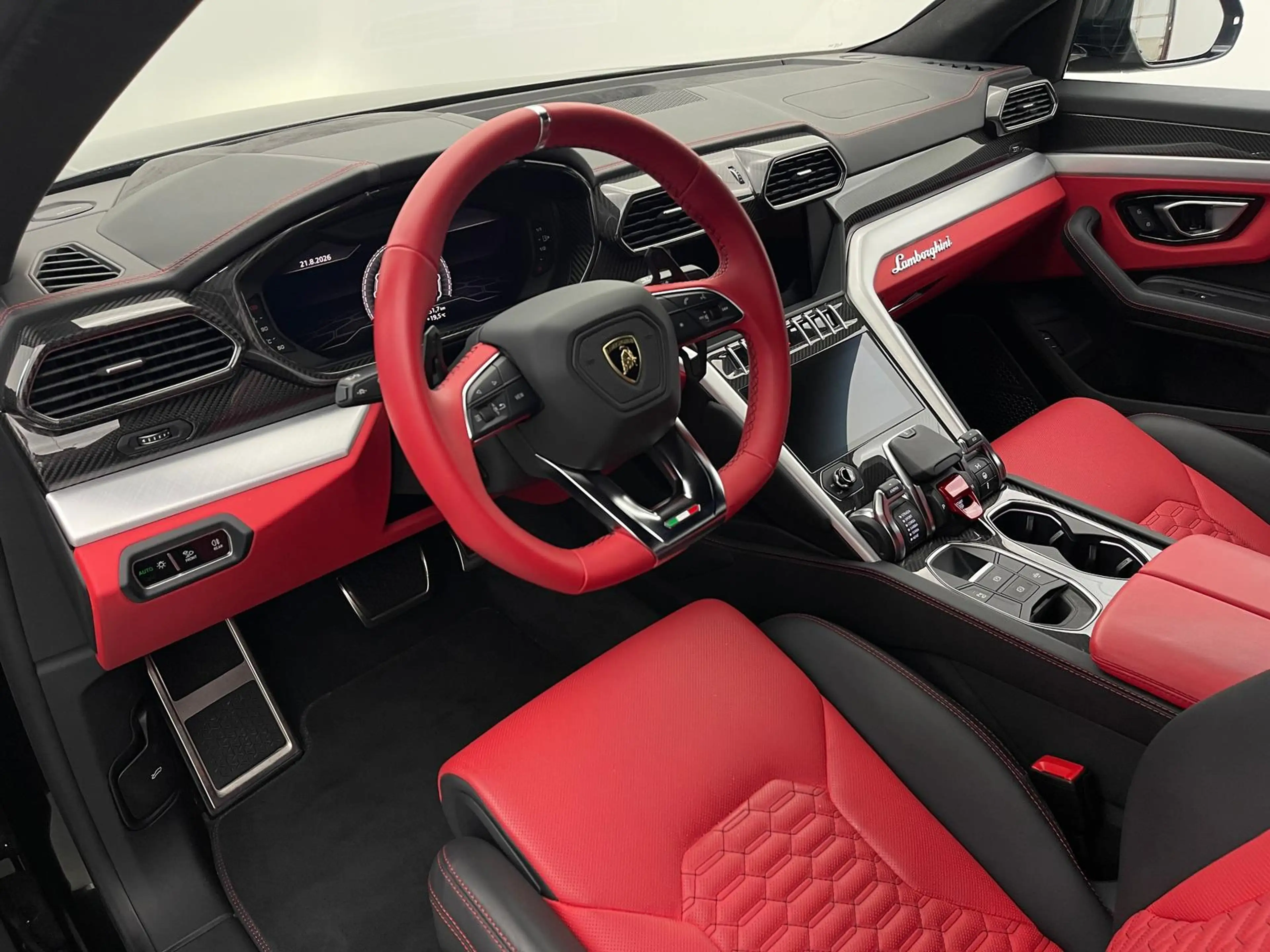 Lamborghini Urus HUD*ADAS*CARPLAY*MASSA*KEYLESS*B&O*CARBON — photo 10