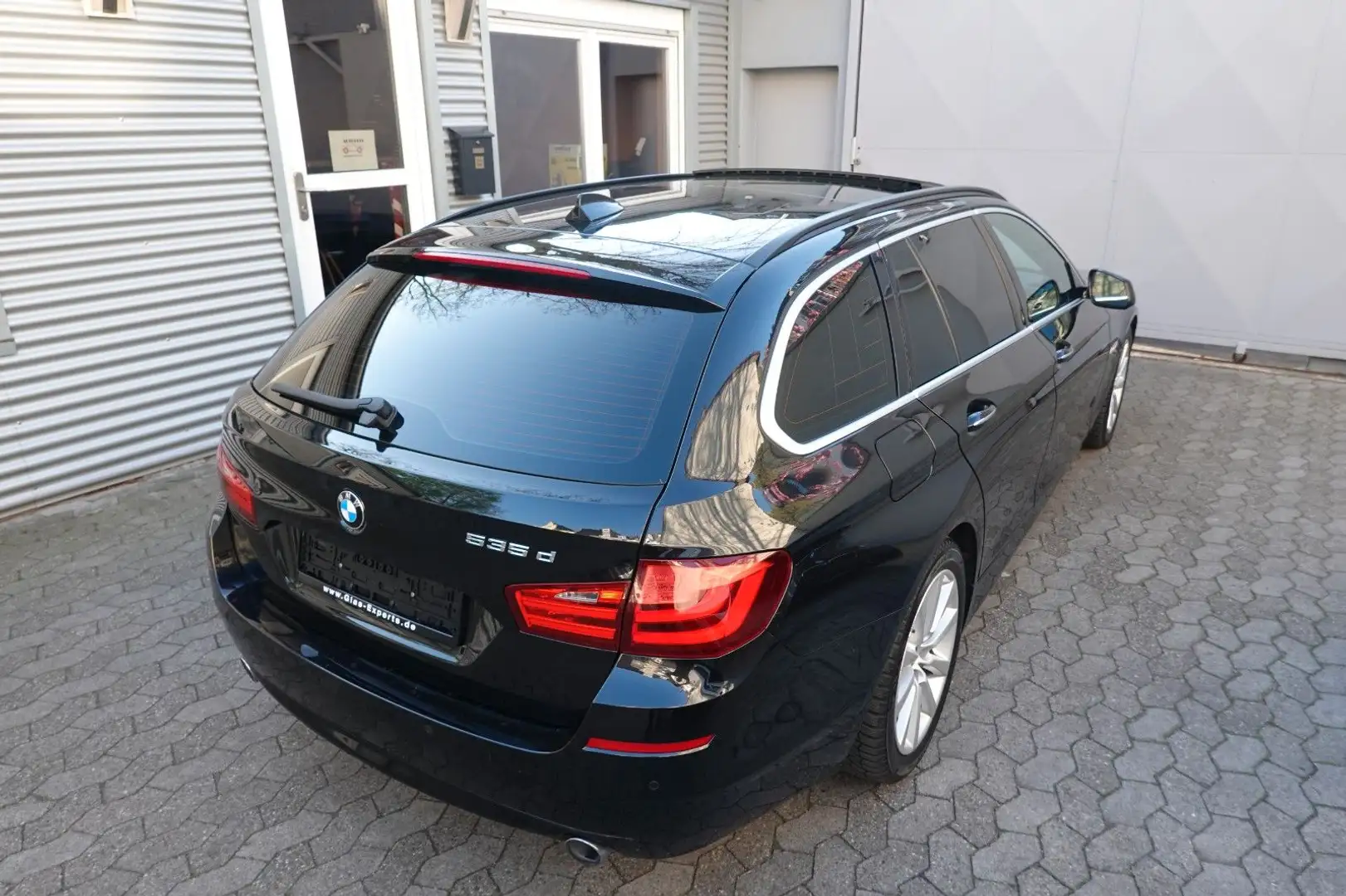 BMW 535 Baureihe 5 Touring 535 d B&O AHK Schwarz - 2