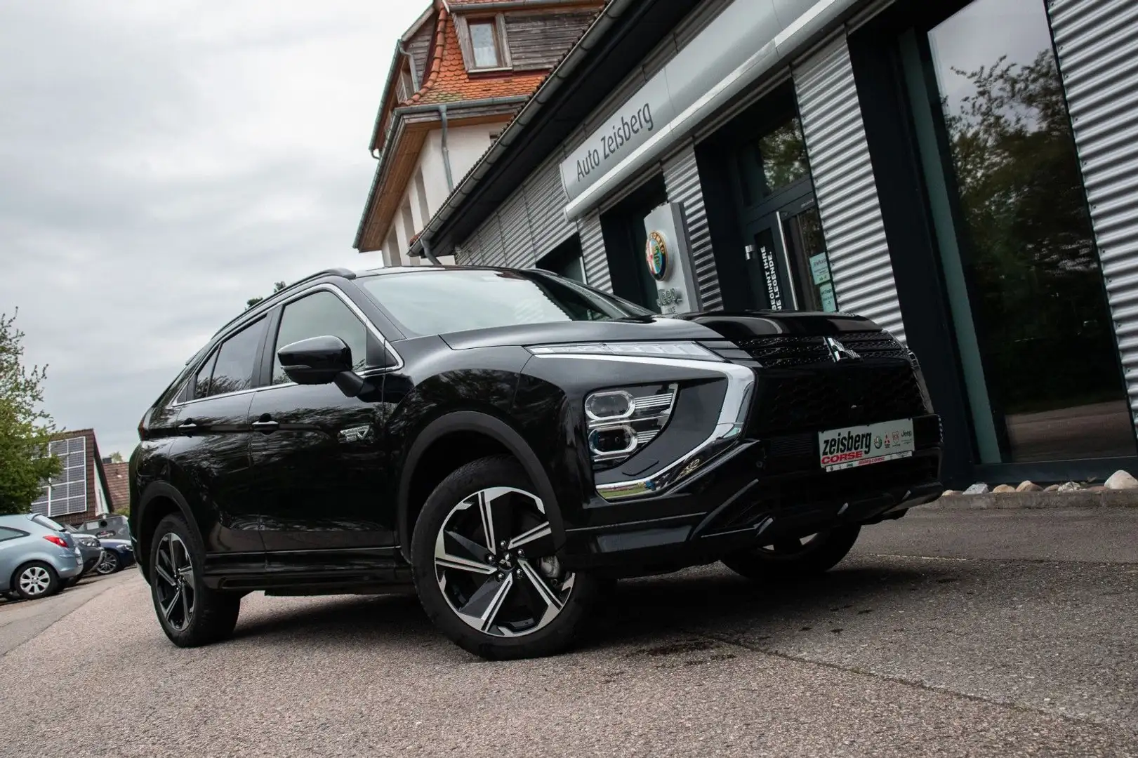 Mitsubishi Eclipse Cross 2.4 PHEV TOP 4WD Leder*Navi*Pano. Negro - 1