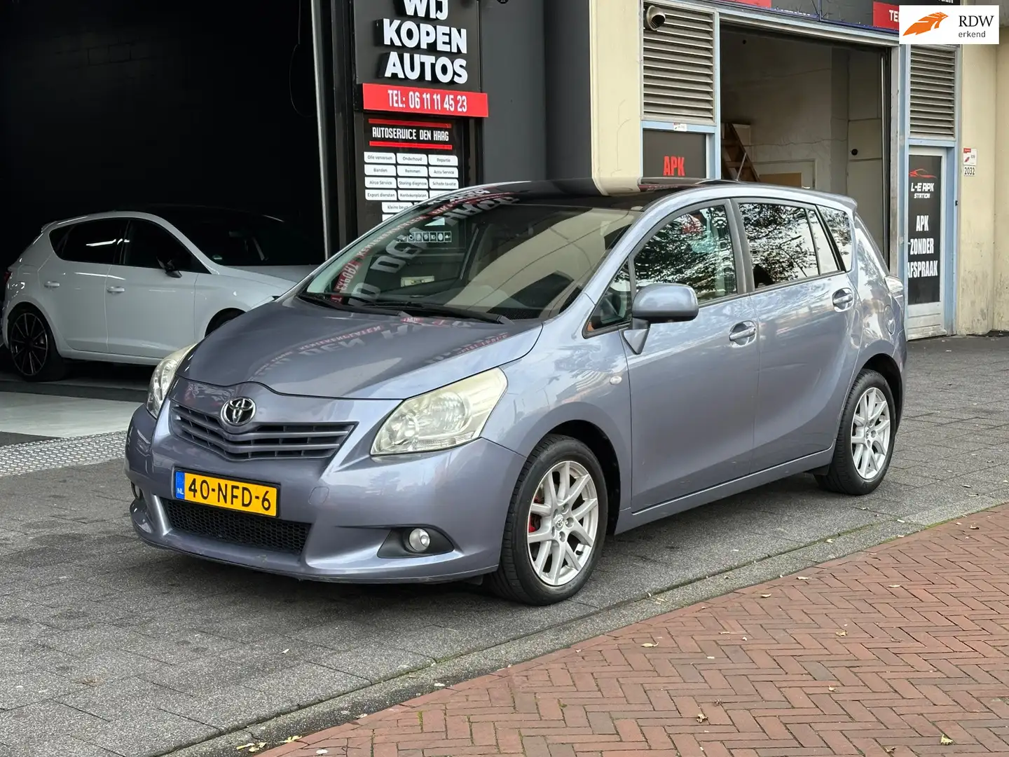Toyota Verso 1.8 VVT-i Panoramic 7 Persoons Leer Navi Clima Cam Bleu - 1