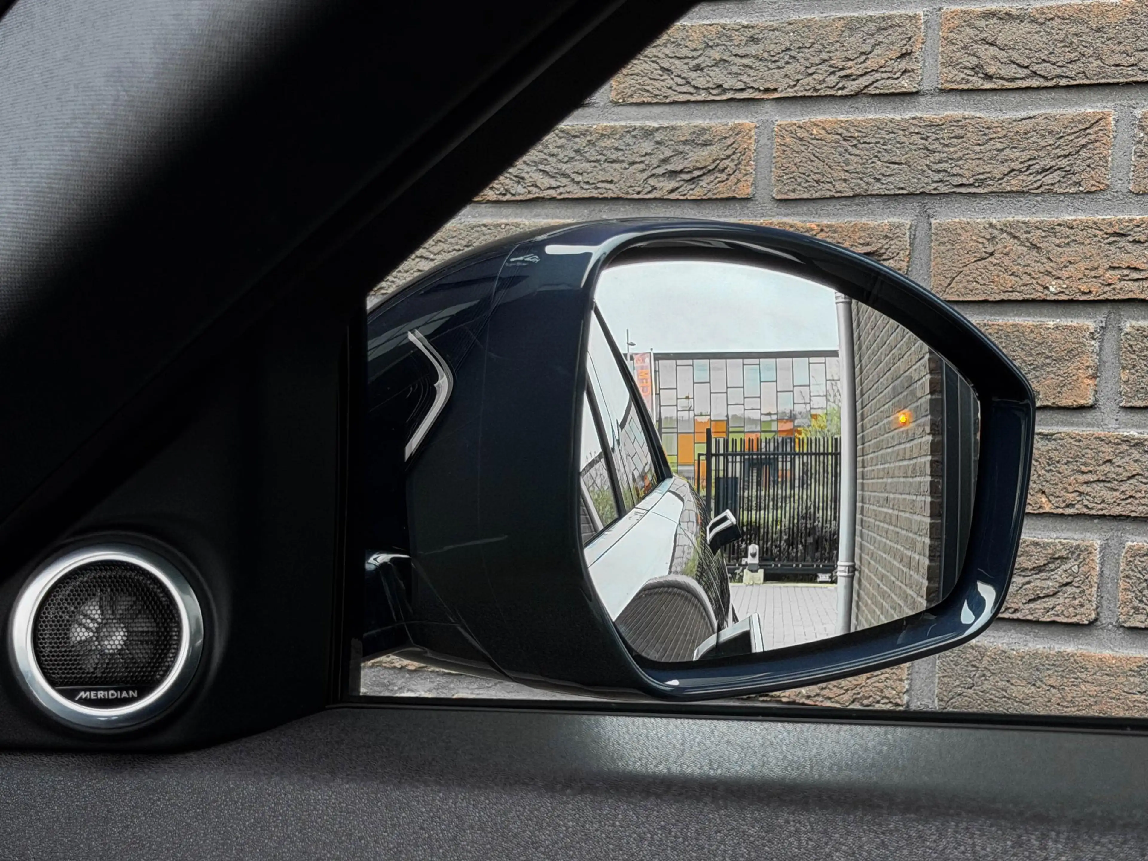 Land Rover Range Rover Evoque 1.5 P300e AWD R-Dynam. SE | Pano | 20"| Topv. | Me — photo 34