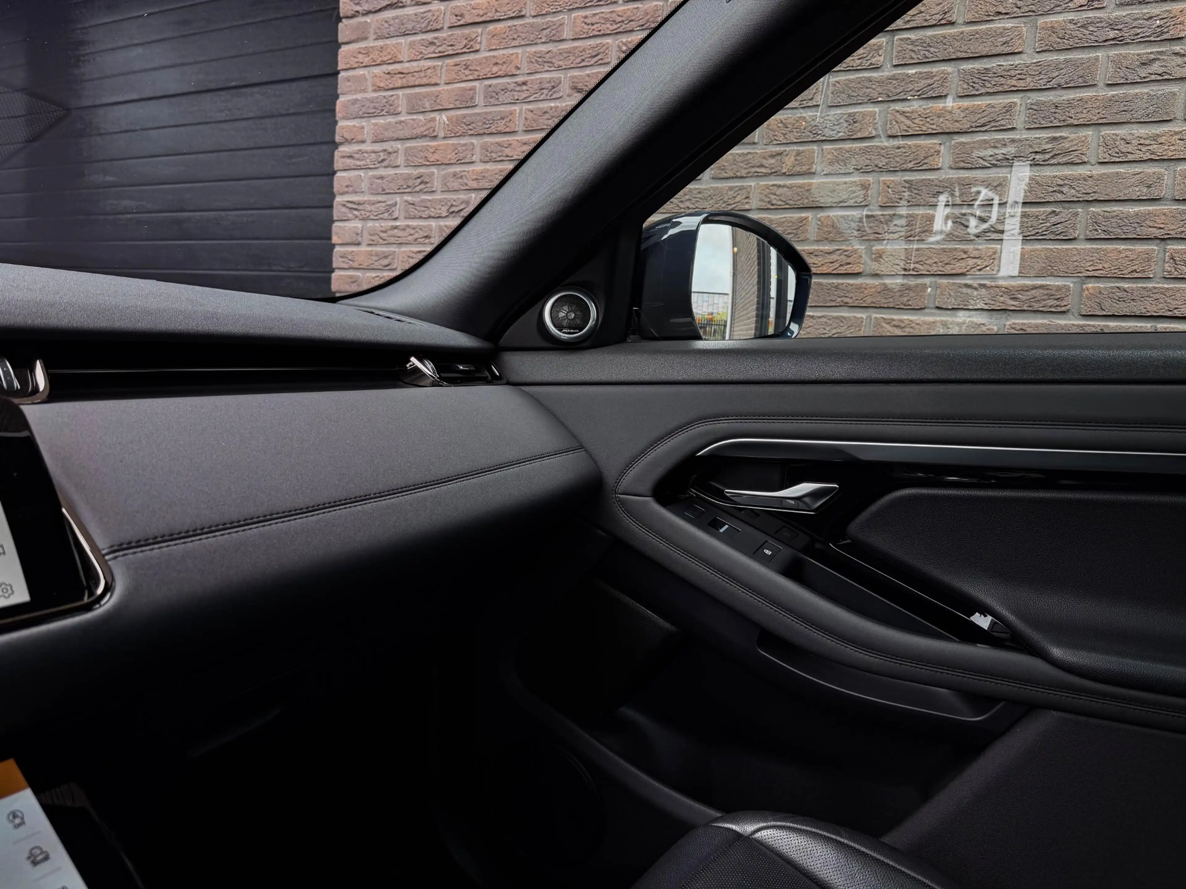 Land Rover Range Rover Evoque 1.5 P300e AWD R-Dynam. SE | Pano | 20"| Topv. | Me — photo 33