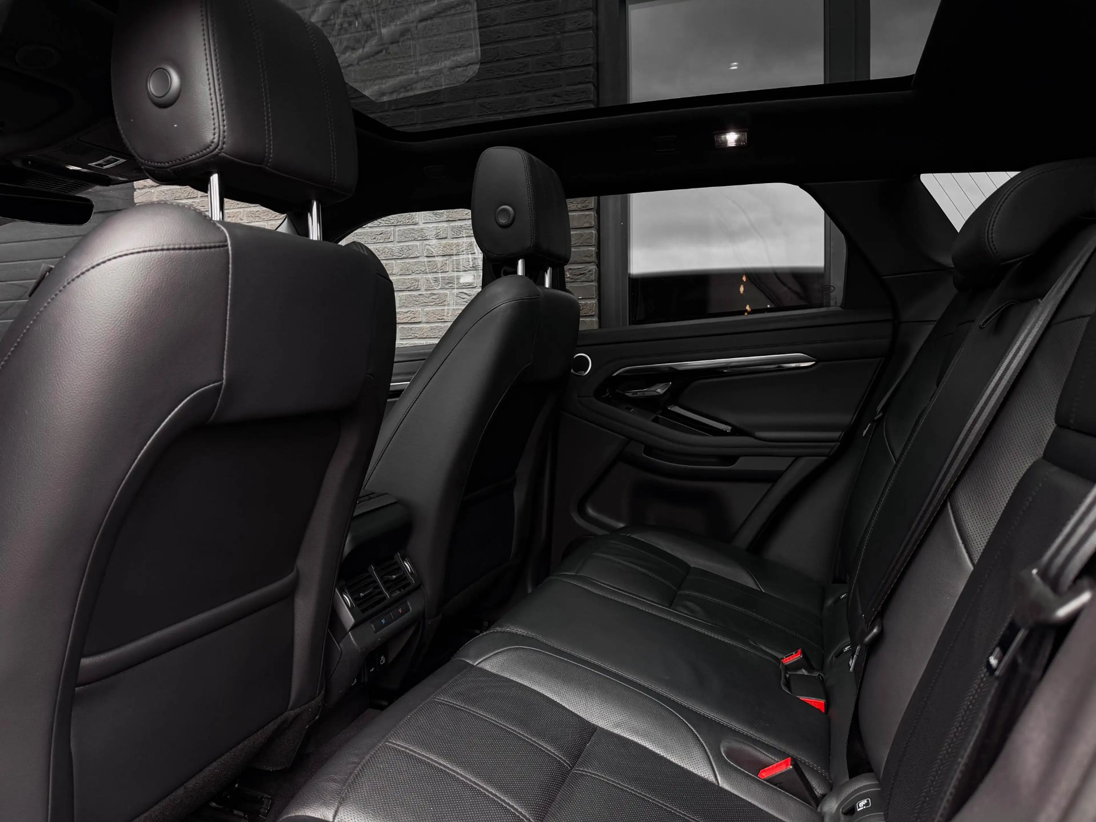 Land Rover Range Rover Evoque 1.5 P300e AWD R-Dynam. SE | Pano | 20"| Topv. | Me — photo 35