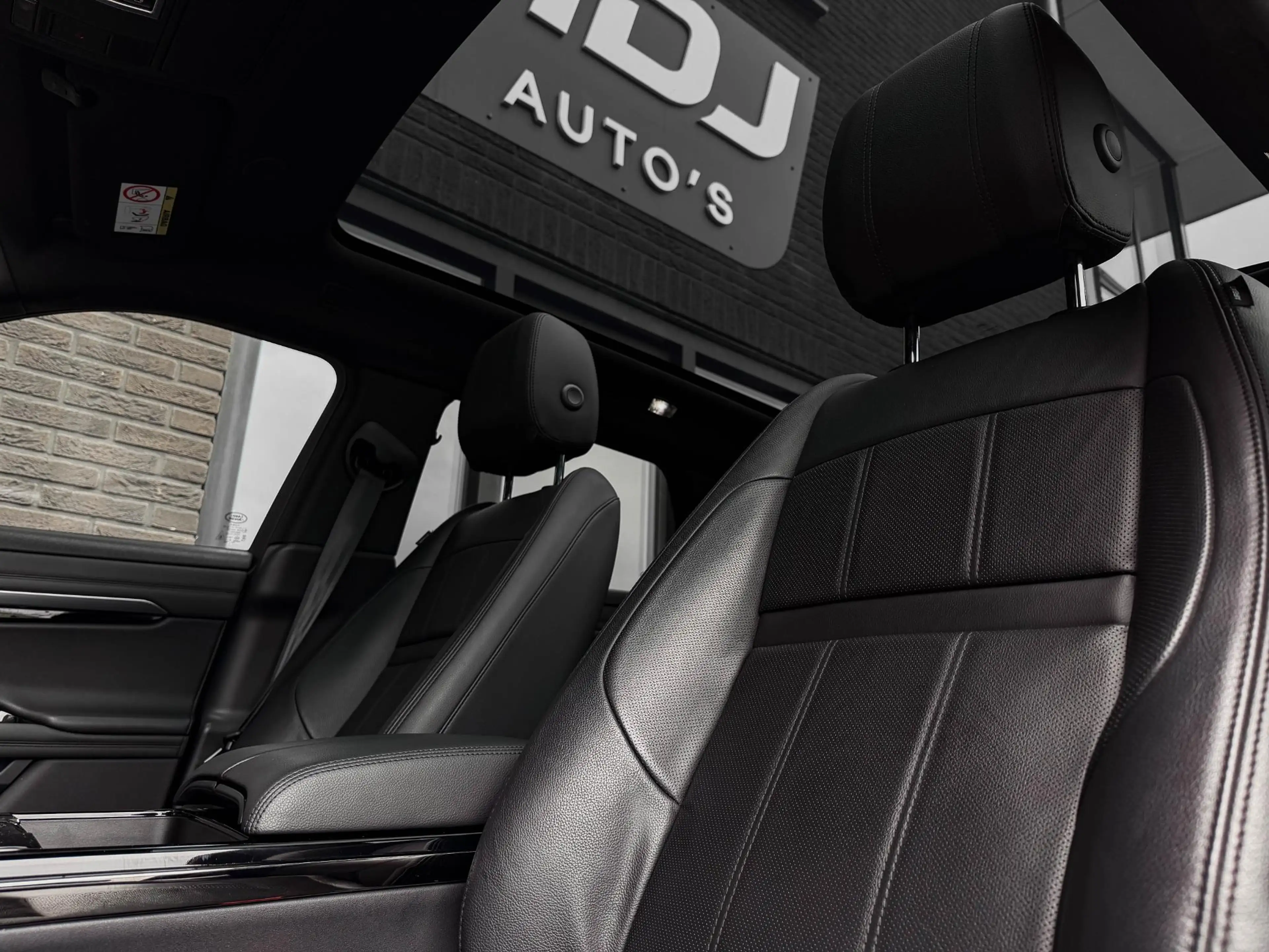 Land Rover Range Rover Evoque 1.5 P300e AWD R-Dynam. SE | Pano | 20"| Topv. | Me — photo 9