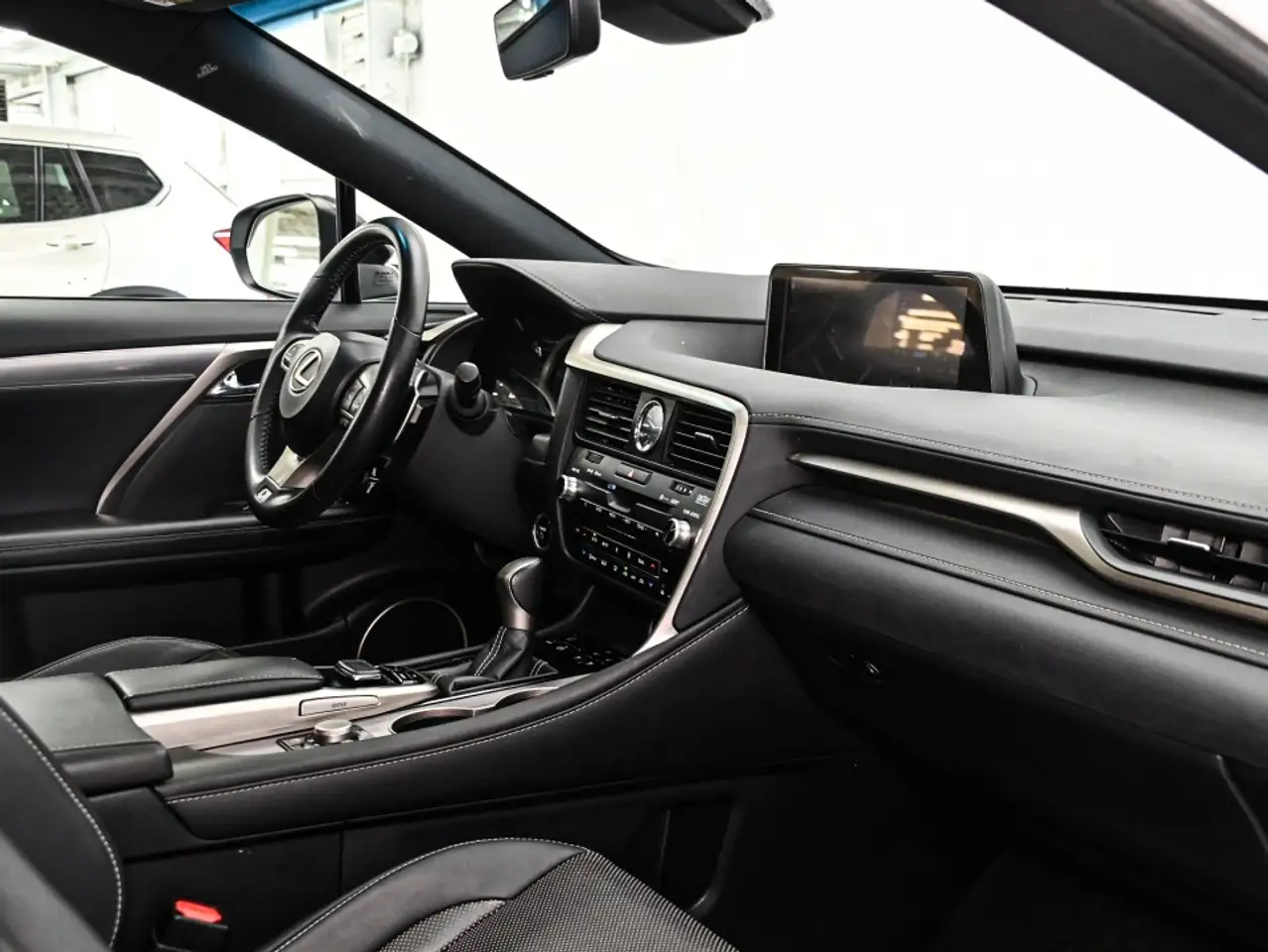 Lexus RX photo Lexus RX