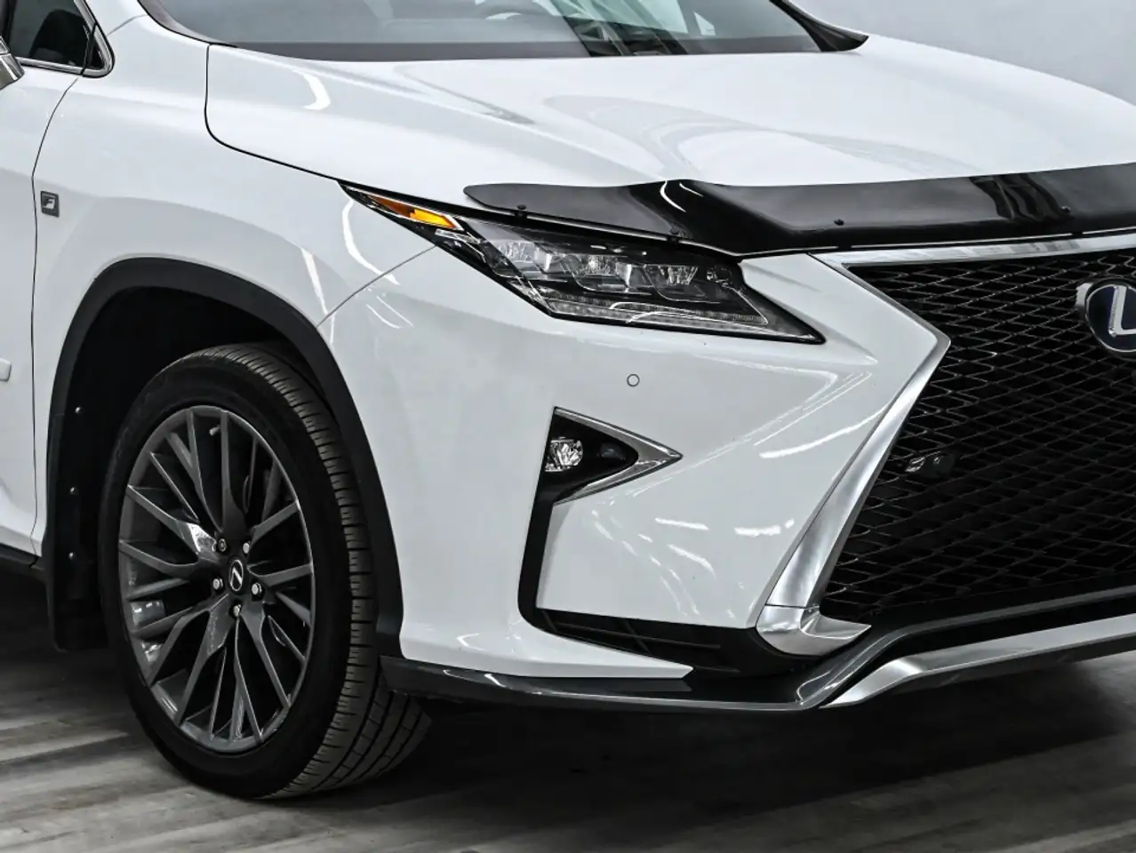 Lexus RX photo Lexus RX