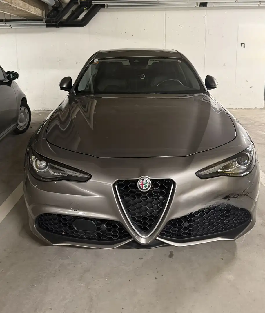 Alfa Romeo Giulia Veloce 2,0 280 AT AWD - 1