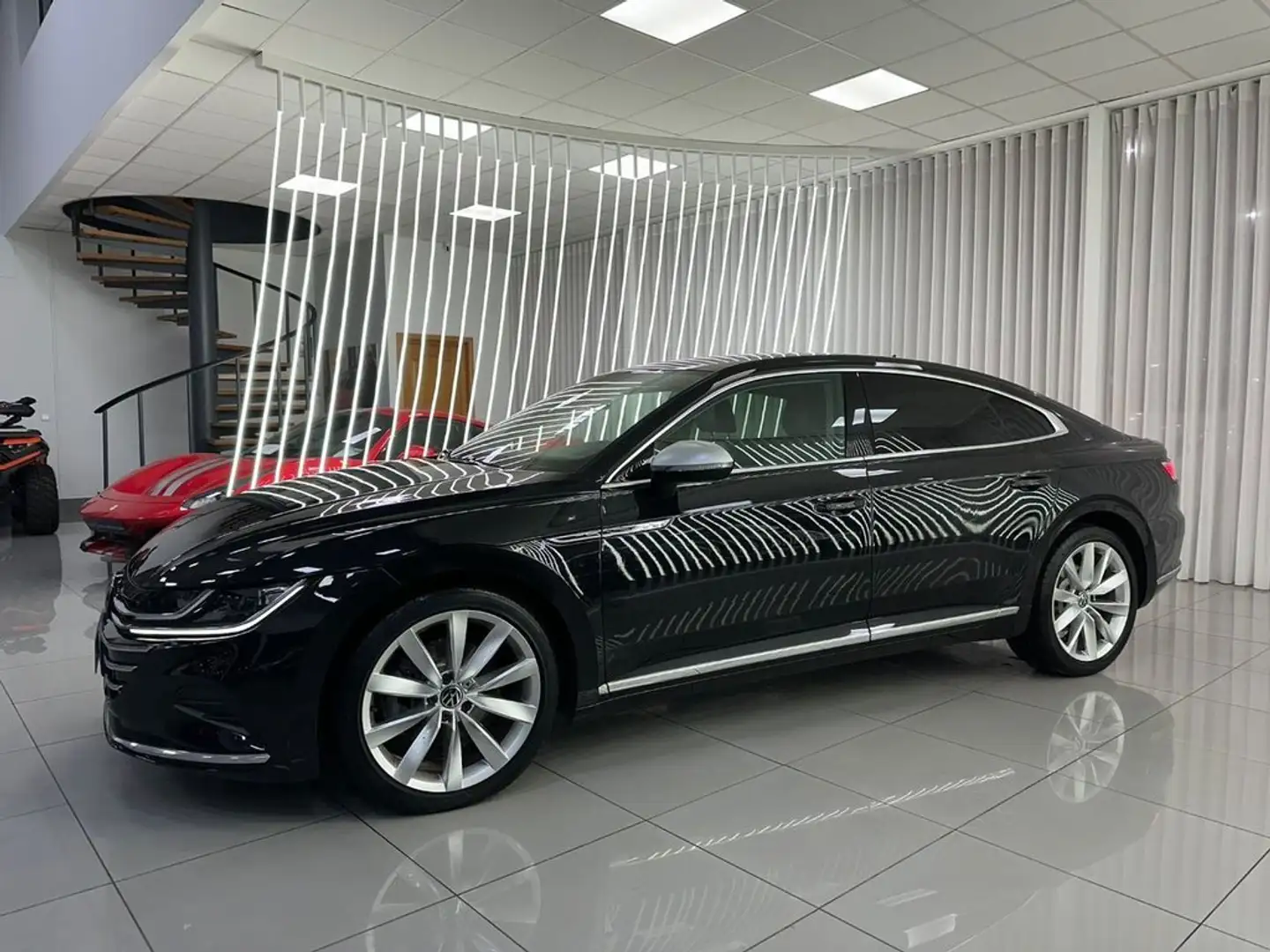 Volkswagen Arteon 2.0TDI Elegance DSG7 110kW Negro - 2