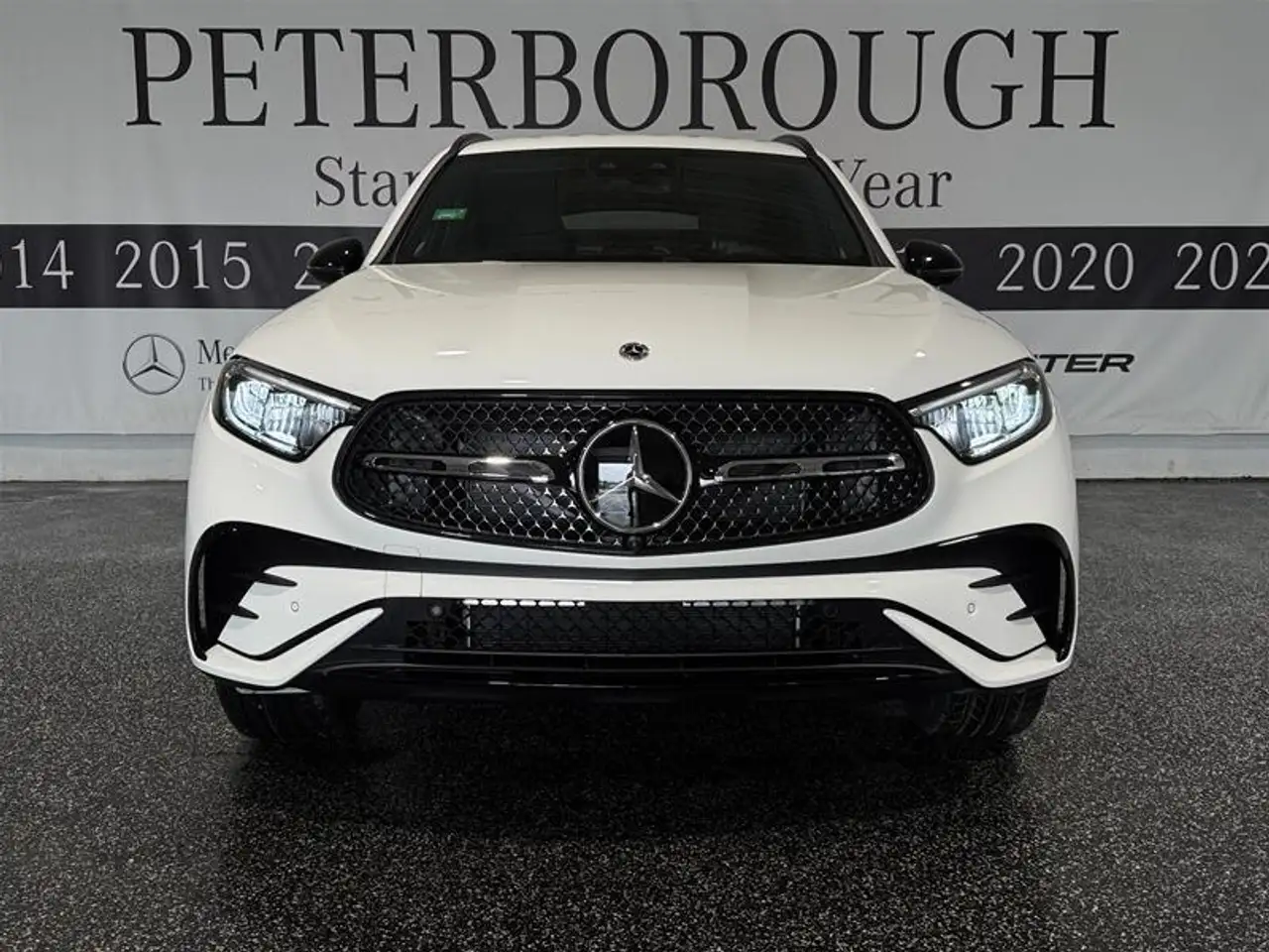 Mercedes-Benz GLC снимка Mercedes-Benz GLC