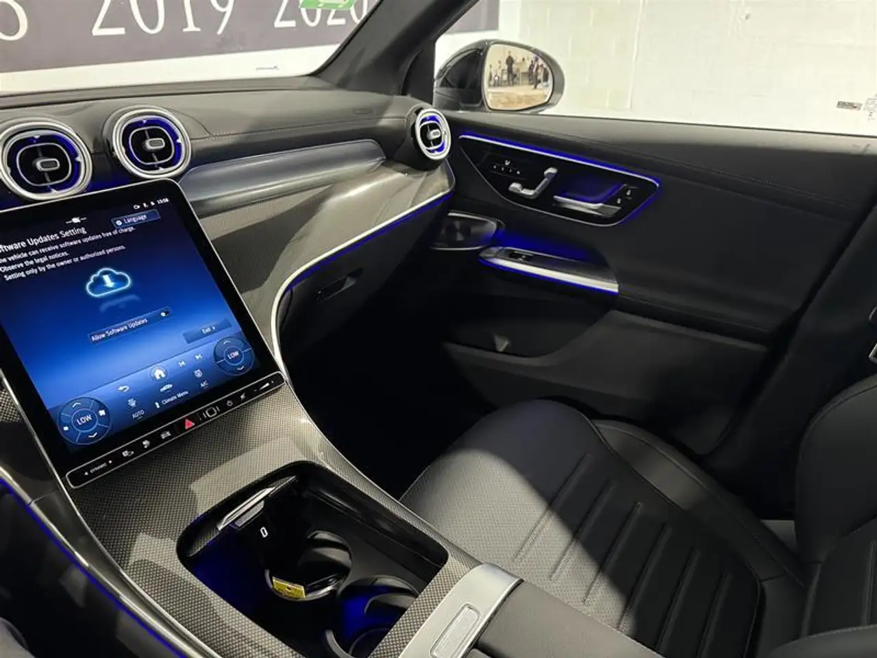 Mercedes-Benz GLC снимка Mercedes-Benz GLC