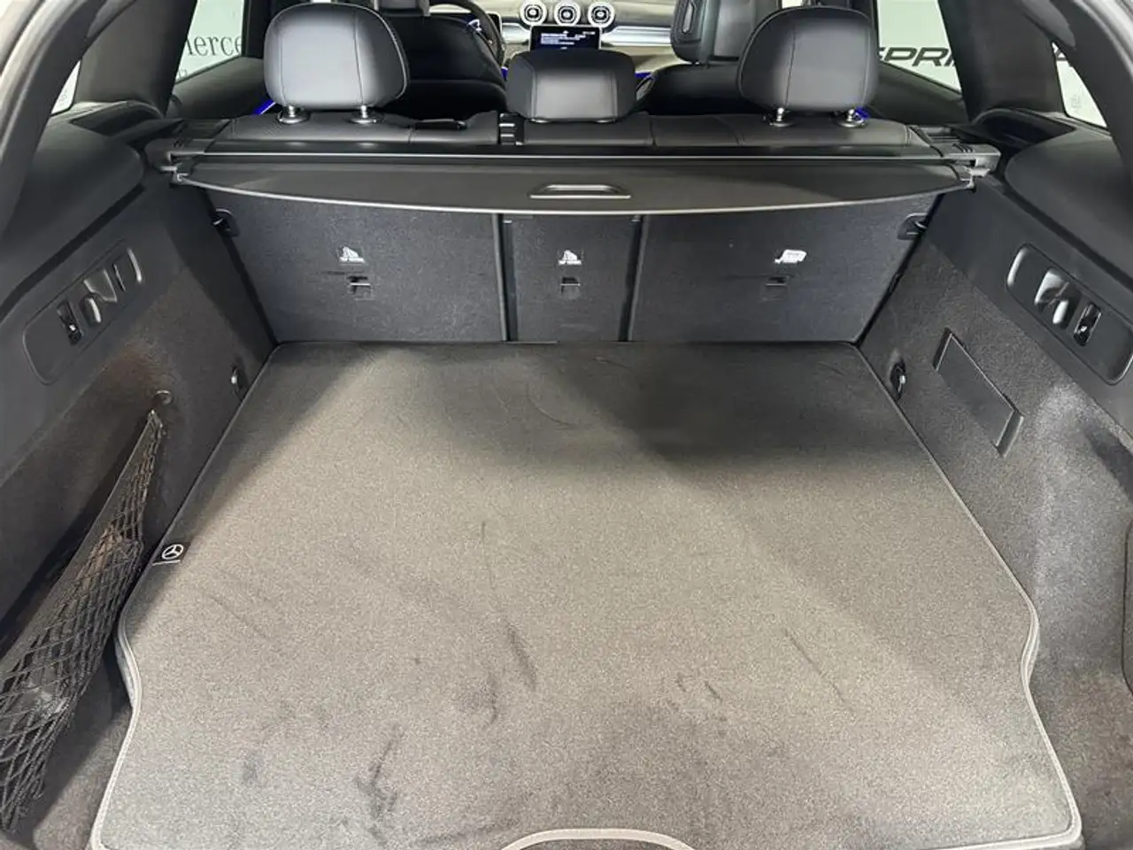 Mercedes-Benz GLC снимка Mercedes-Benz GLC
