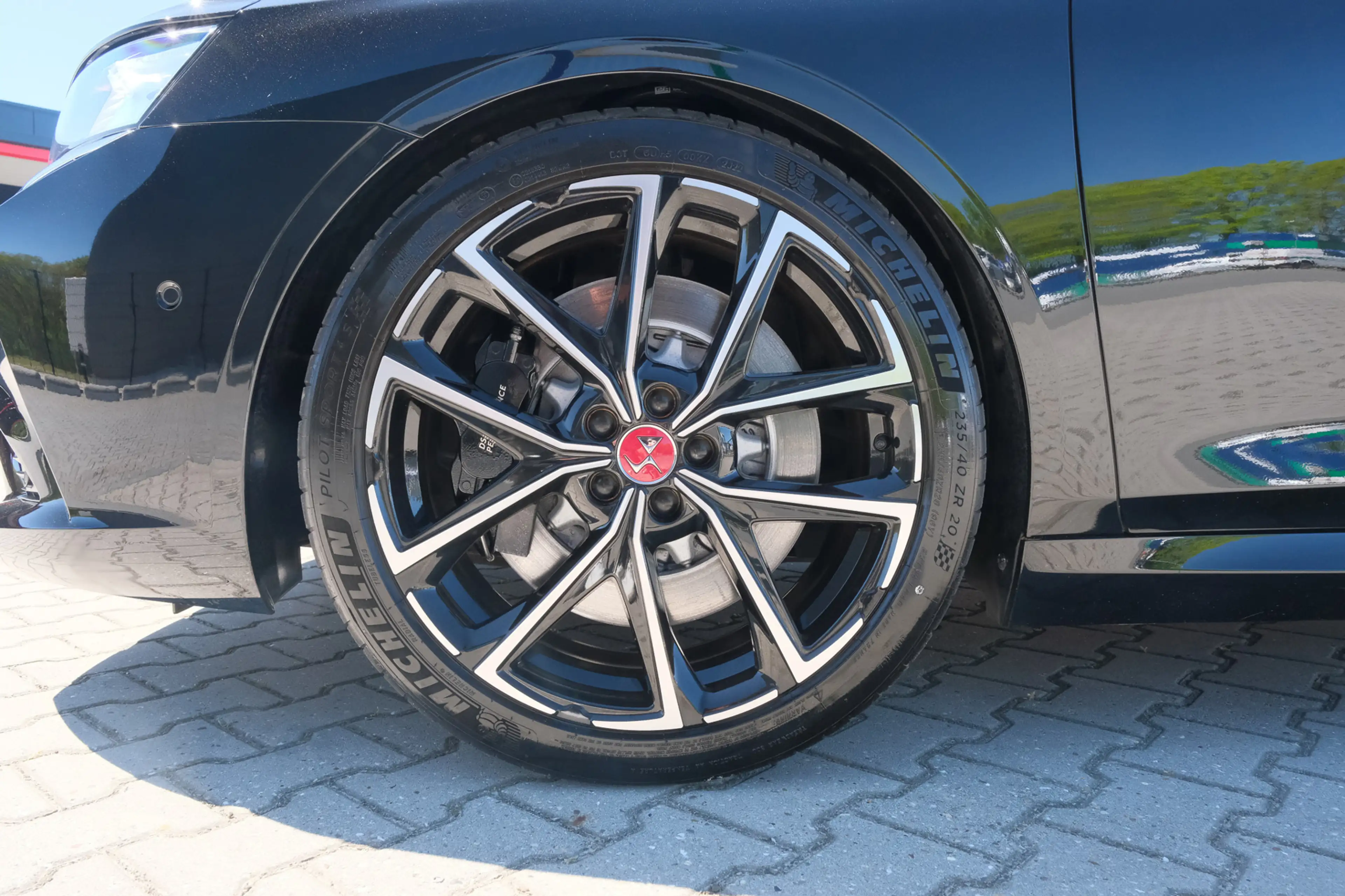 DS Automobiles DS 9 E-Tense 4X4 Performance Line+ — photo 9