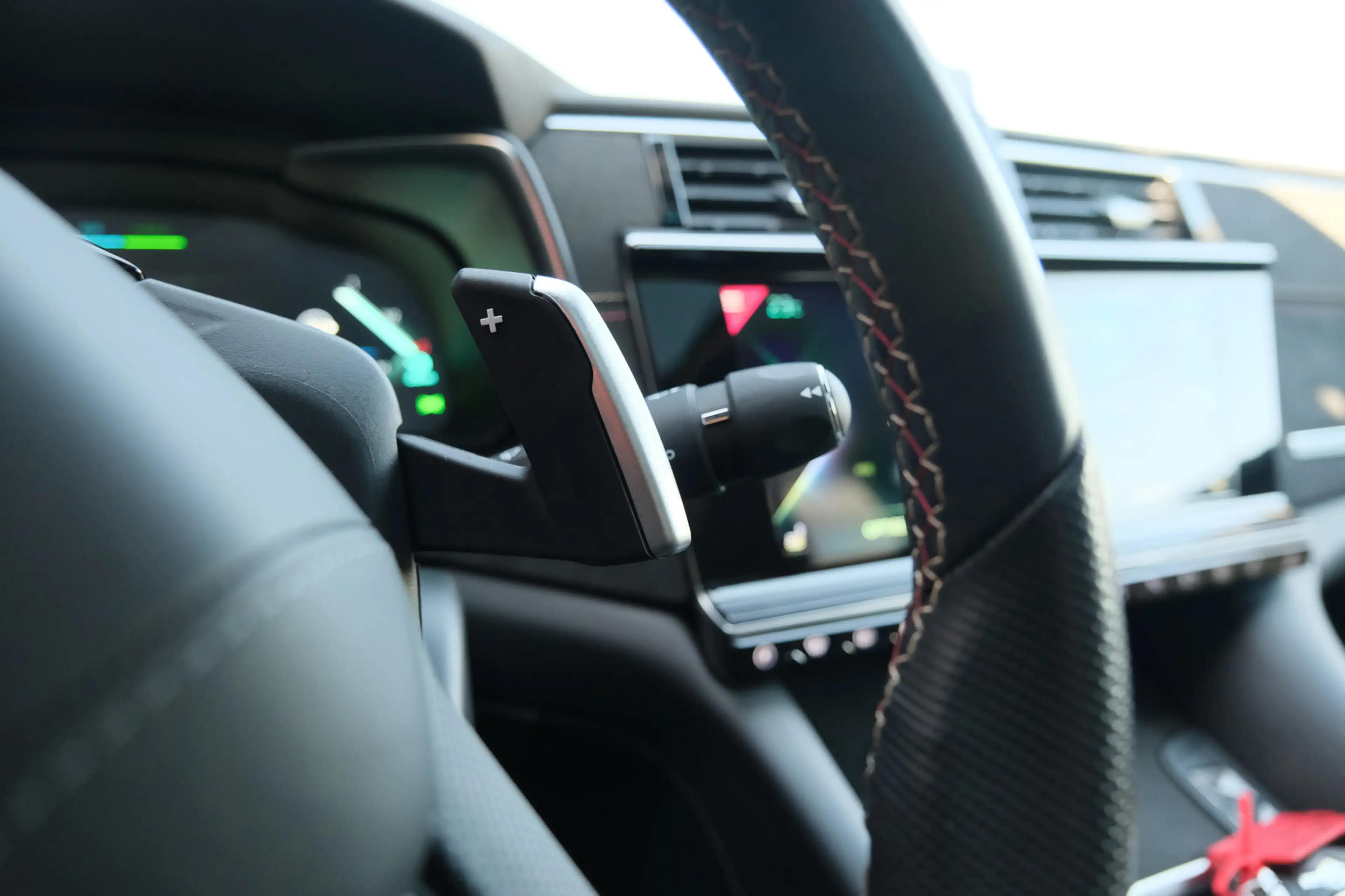 DS Automobiles DS 9 E-Tense 4X4 Performance Line+ — photo 24