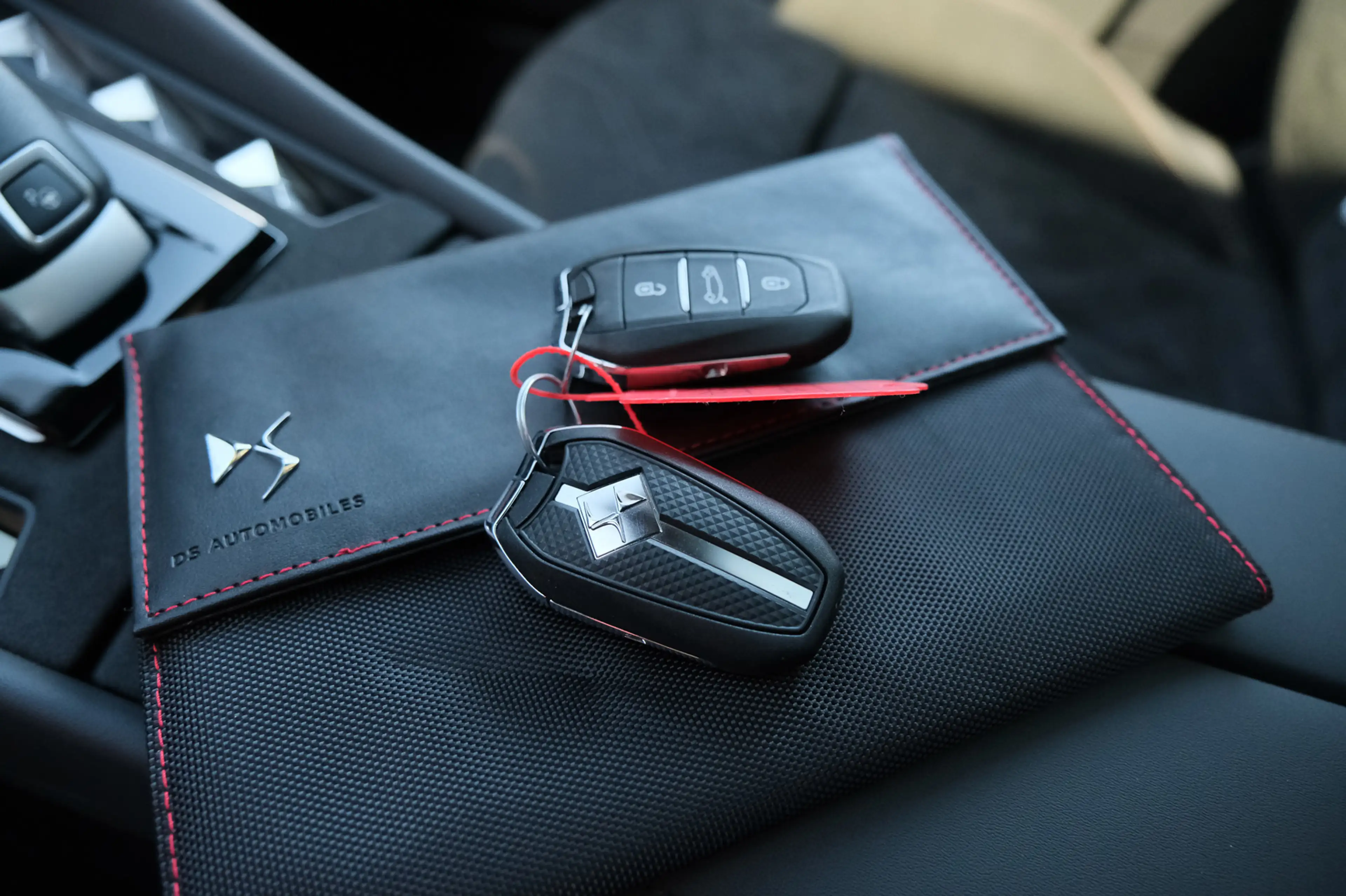 DS Automobiles DS 9 E-Tense 4X4 Performance Line+ — photo 38