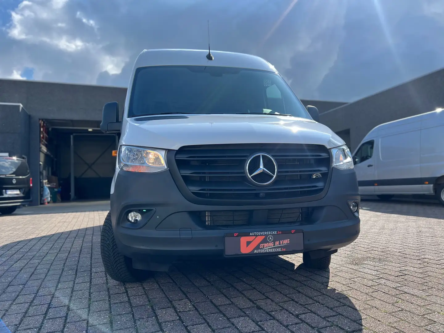 Mercedes-Benz Sprinter 317 L3H2 (33.950€ex)360 CAMERA| PTS | CARPLAY Wit - 2