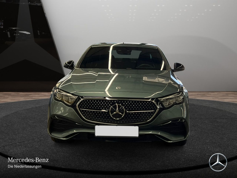 Mercedes-Benz E 300 e Hybrid AMG Fahrass 360° Distr+ LED Night — photo 3