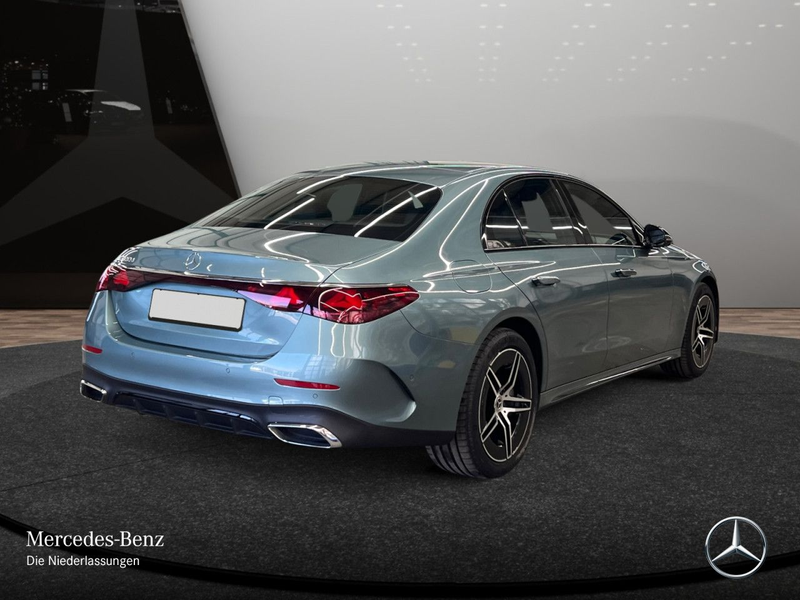 Mercedes-Benz E 300 e Hybrid AMG Fahrass 360° Distr+ LED Night — photo 8