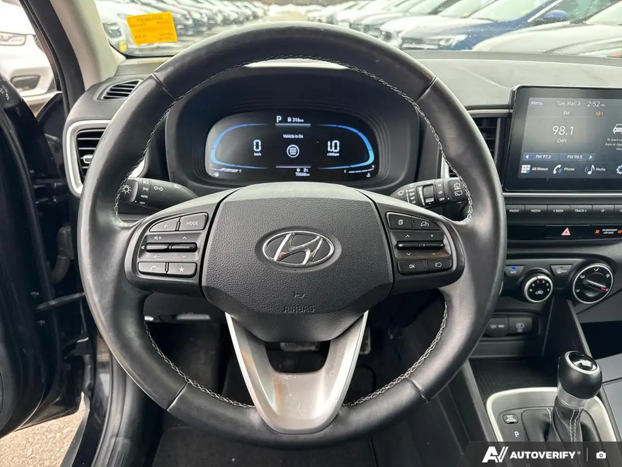 Hyundai Venue снимка Hyundai Venue