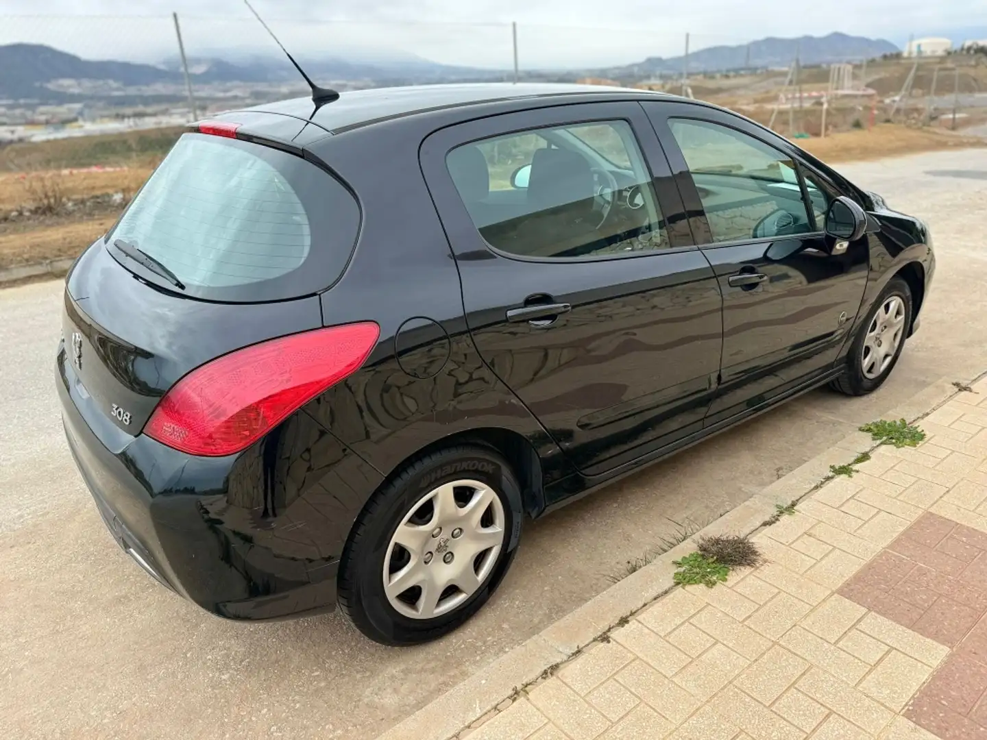 Peugeot 308 1.6 VTi Envy Schwarz - 2