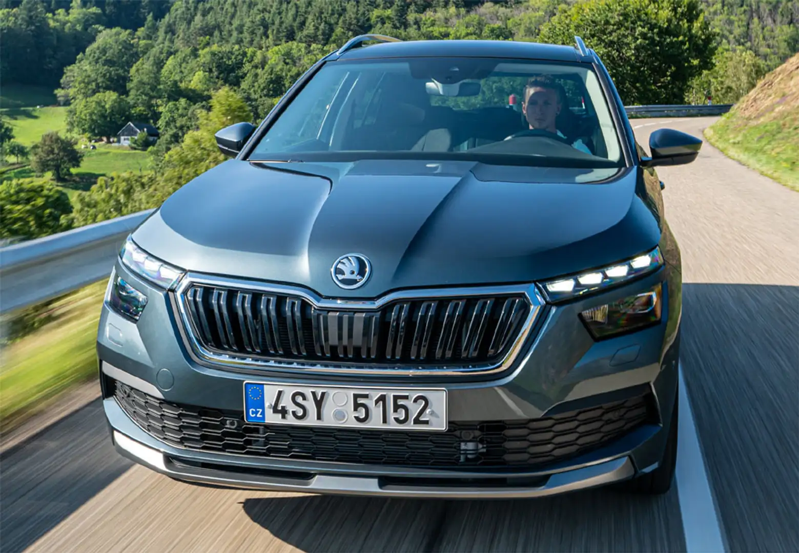 Skoda Kamiq 1.0 TSI Ambition 85kW Weiß - 2