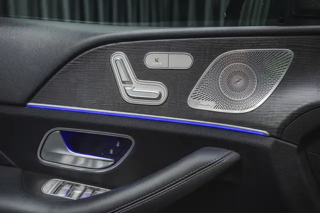 Mercedes-Benz Gle Class view 3