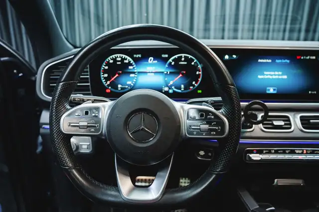 Mercedes-Benz Gle Class view 13