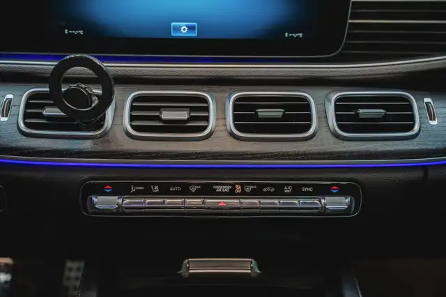 Mercedes-Benz Gle Class view 9