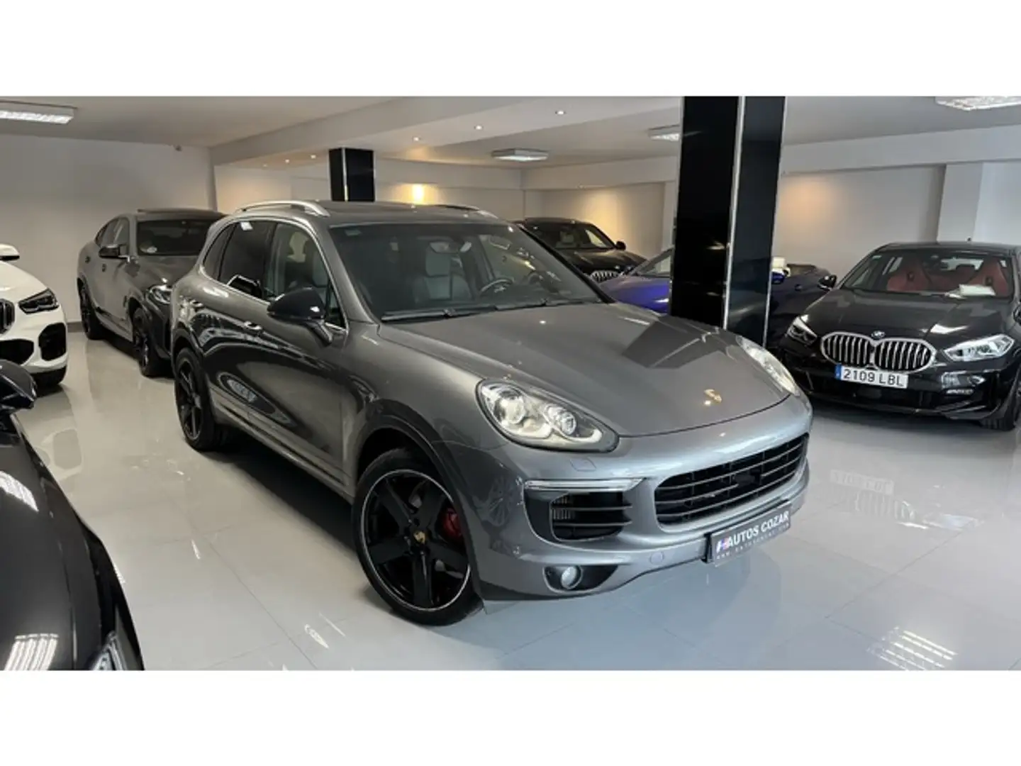 Porsche Cayenne Diesel Aut. Gris - 1